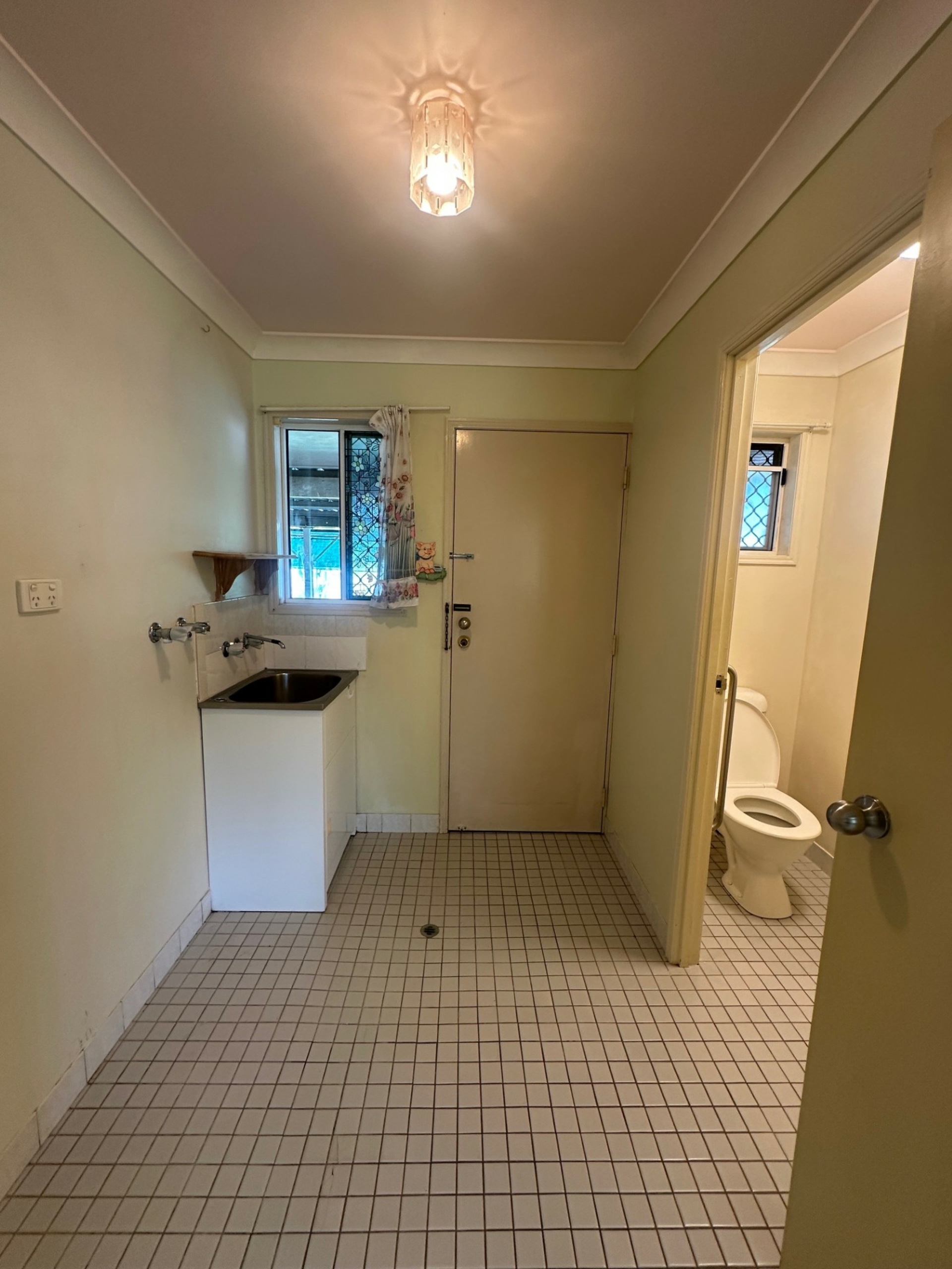 573 Norman Road, NORMAN GARDENS