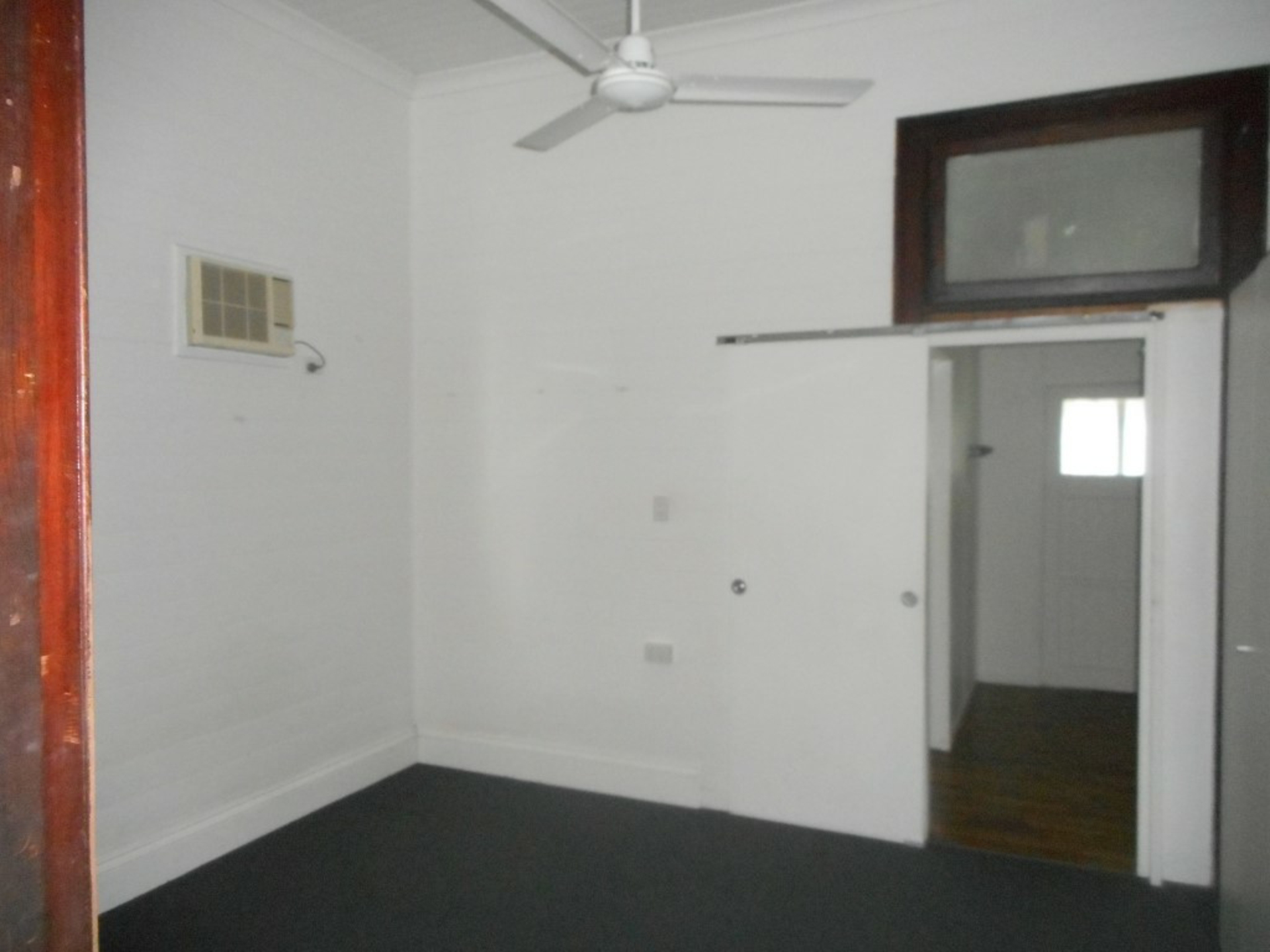 8 Victoria Street, WEST ROCKHAMPTON
