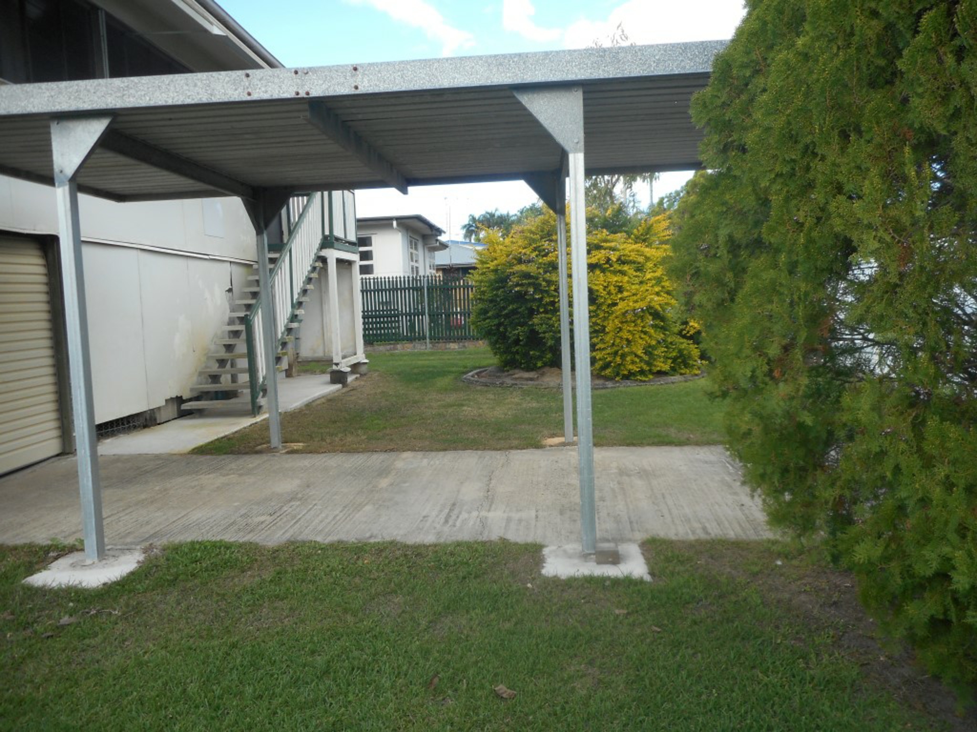 8 Victoria Street, WEST ROCKHAMPTON