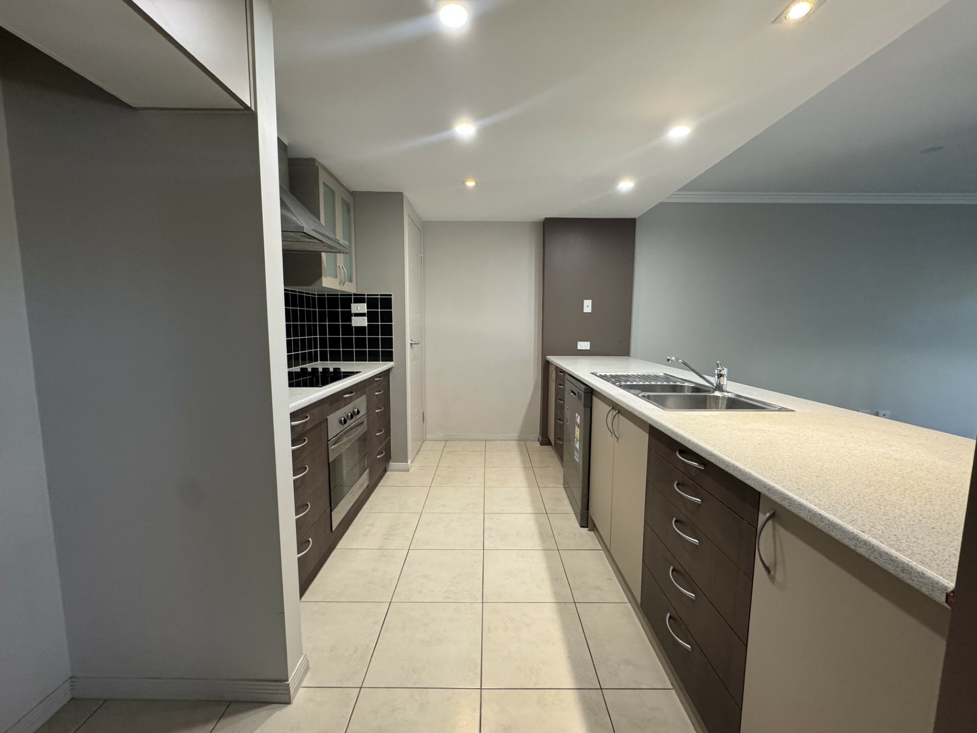 8/15 Parkside Place, NORMAN GARDENS