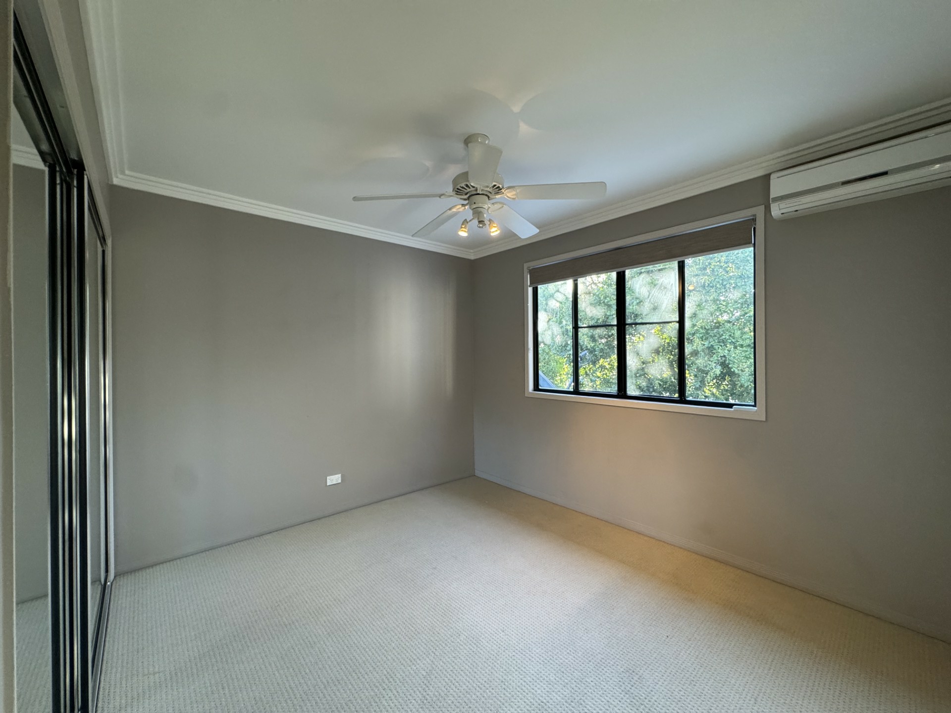 8/15 Parkside Place, NORMAN GARDENS