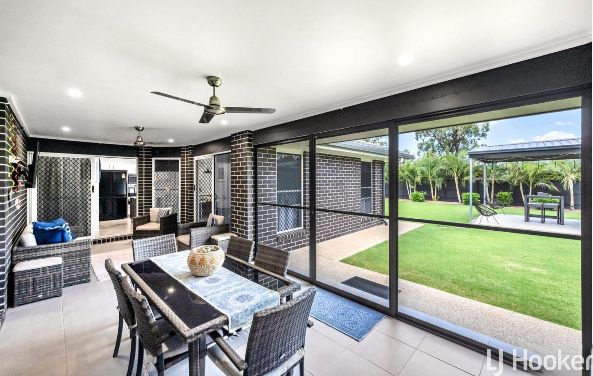 11 Tomtit Avenue, PARKHURST