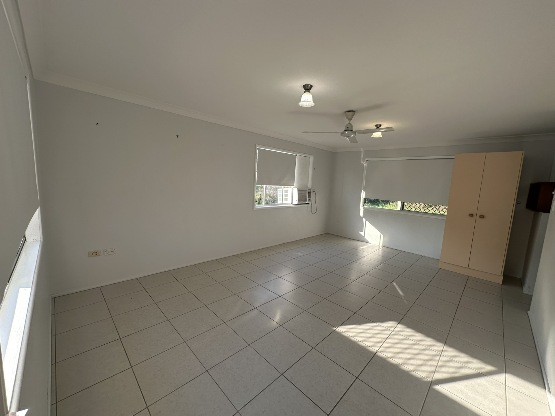 6 Pillich Street — photo 2 of 7