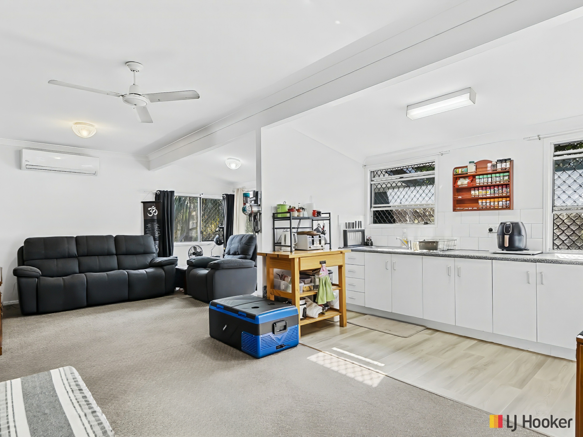 203 Campbell Lane — photo 5 of 12