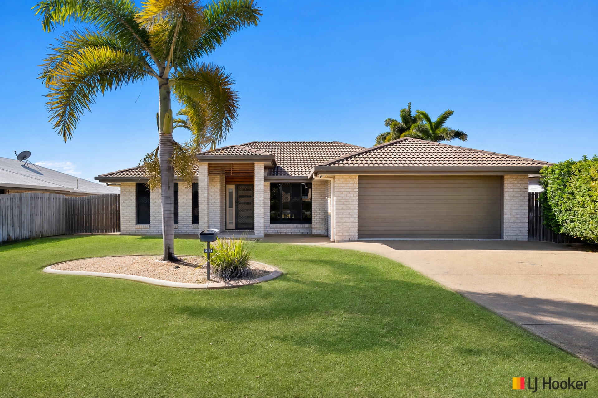 27 Jamie Crescent — photo from LJ Hooker Rockhampton