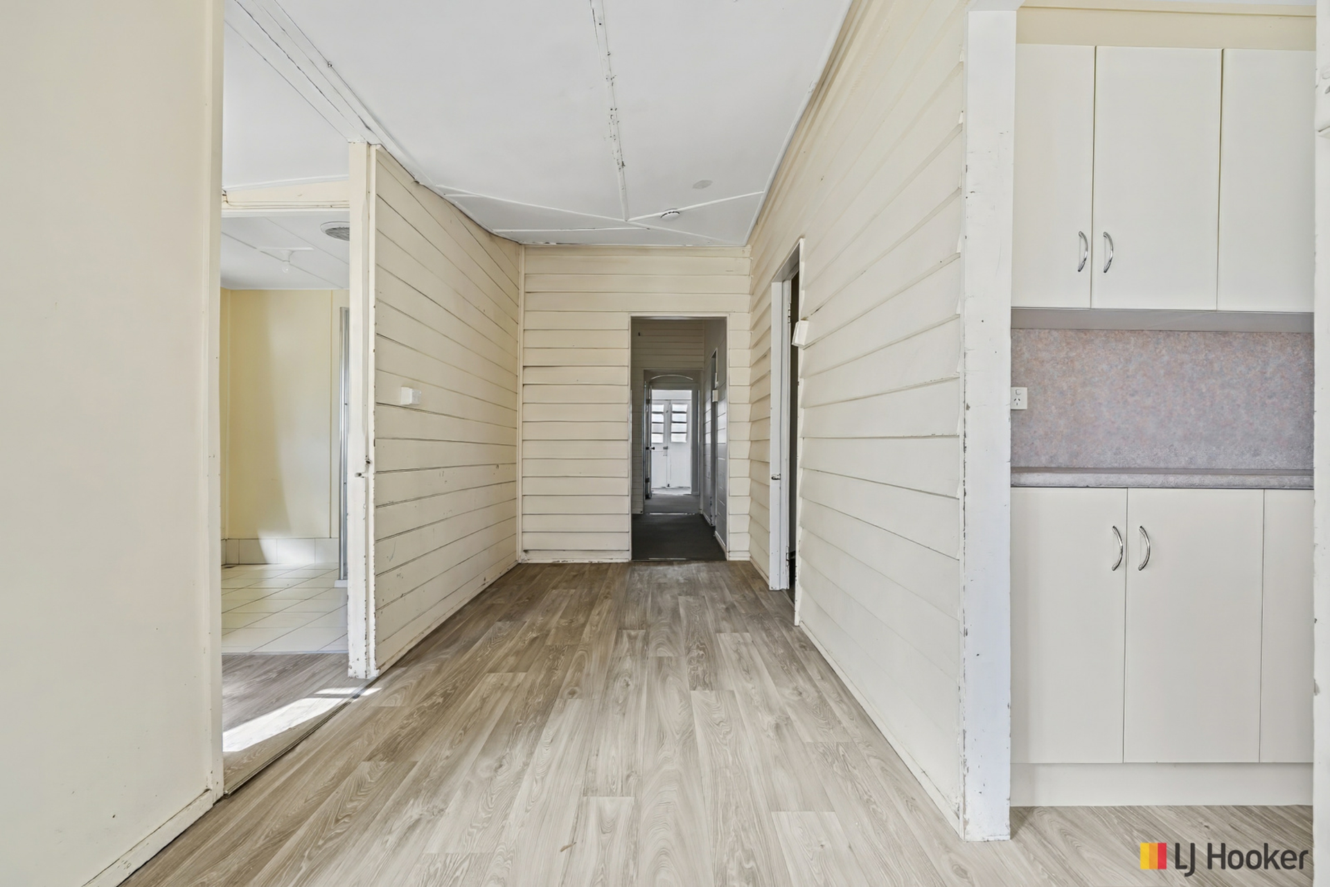 183 Lakes Creek Road — photo 7 of 9