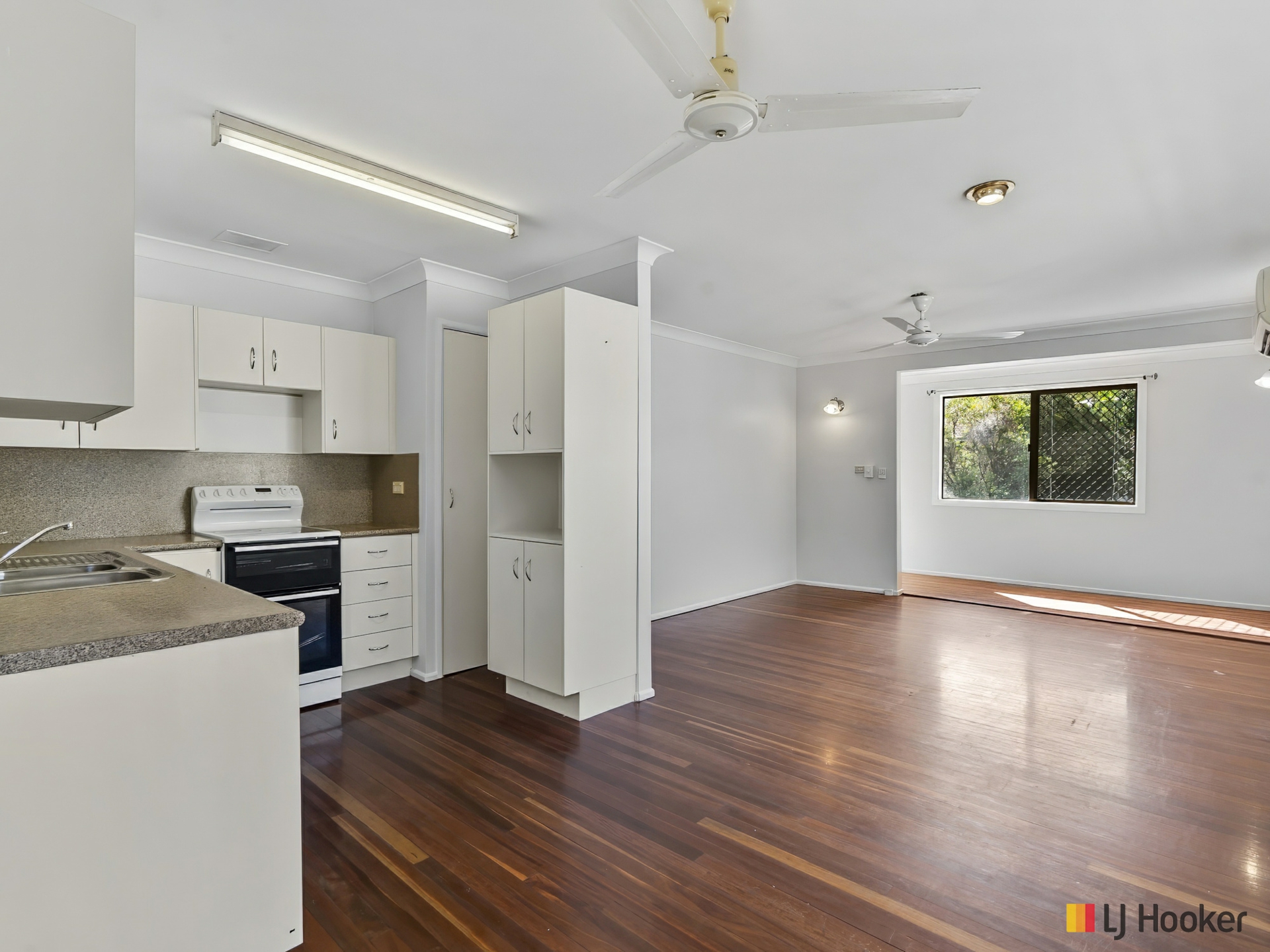 13 MacArthur Street — photo 5 of 15