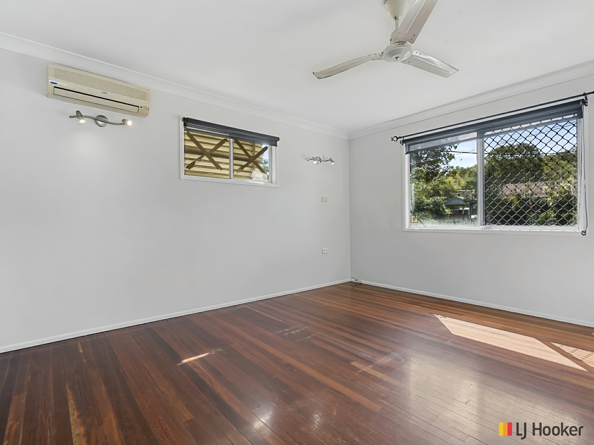 13 MacArthur Street — photo 8 of 15