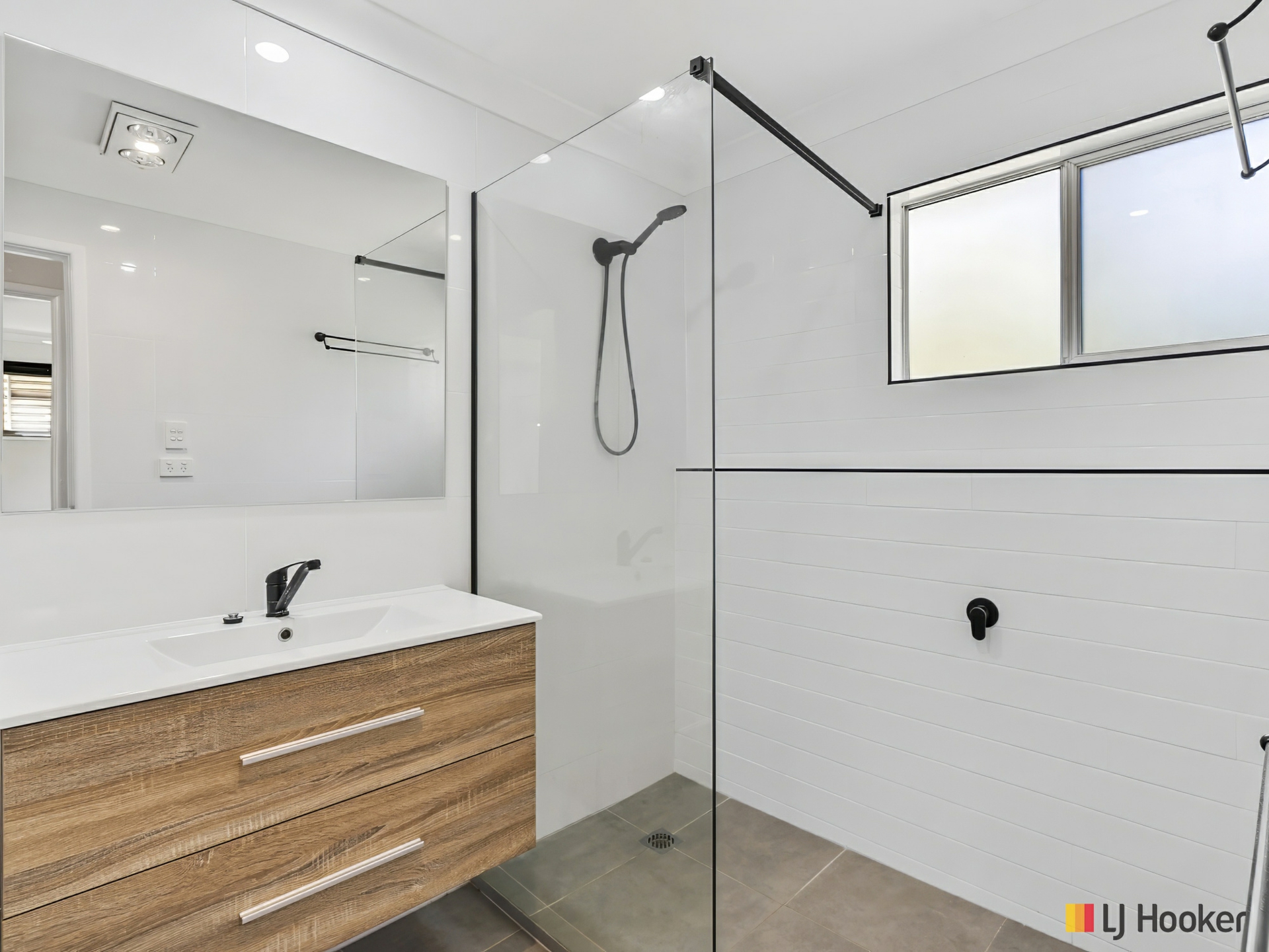 13 MacArthur Street — photo 10 of 15