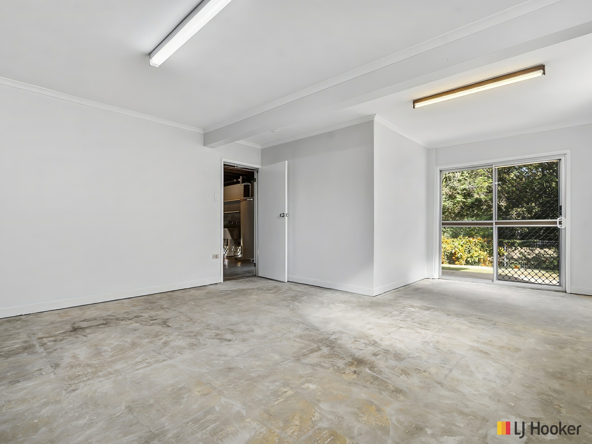 13 MacArthur Street — photo 12 of 15