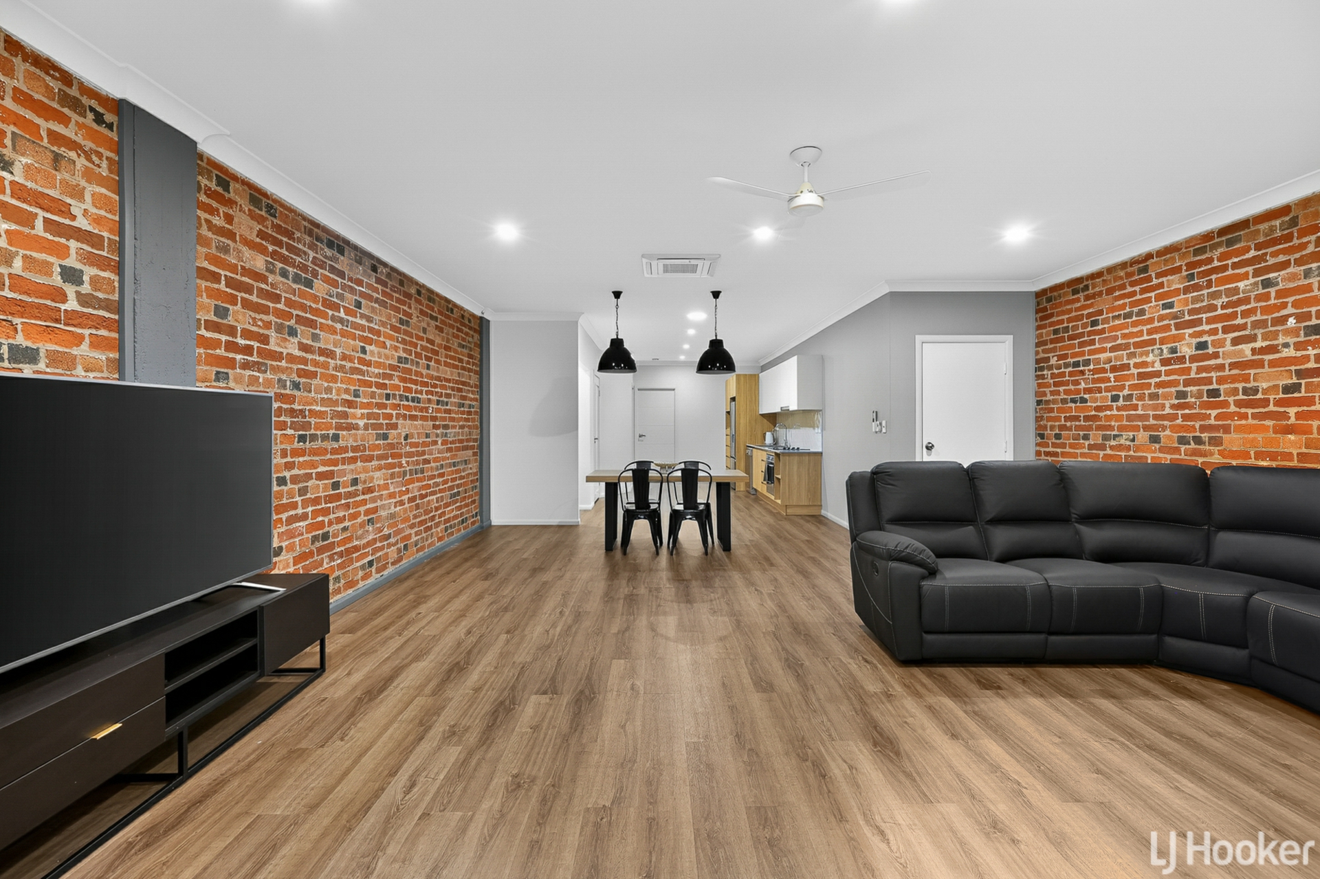 141 East Street — photo 5 of 13