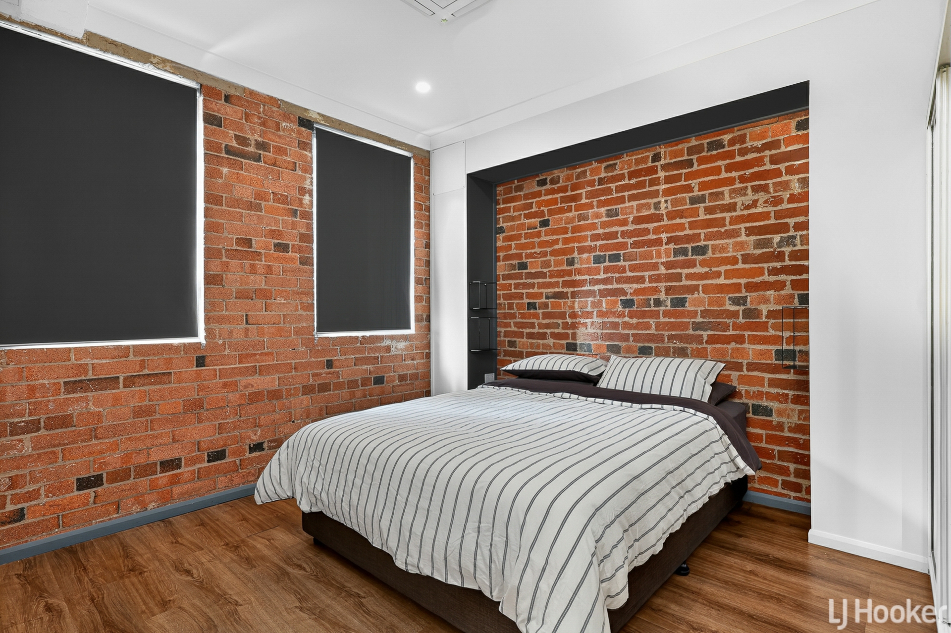 141 East Street — photo 8 of 13