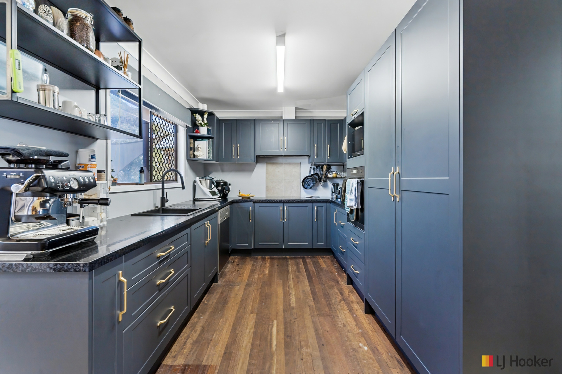 21 Whitman Street — photo 3 of 8
