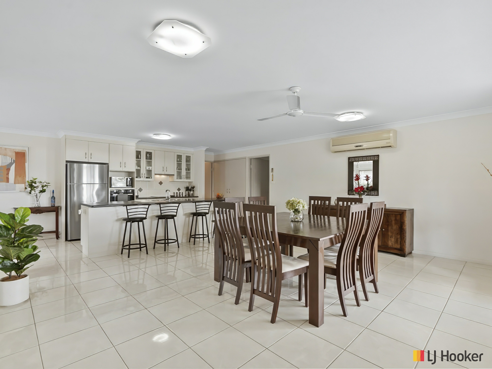 27 River Rose Drive — photo 3 of 17