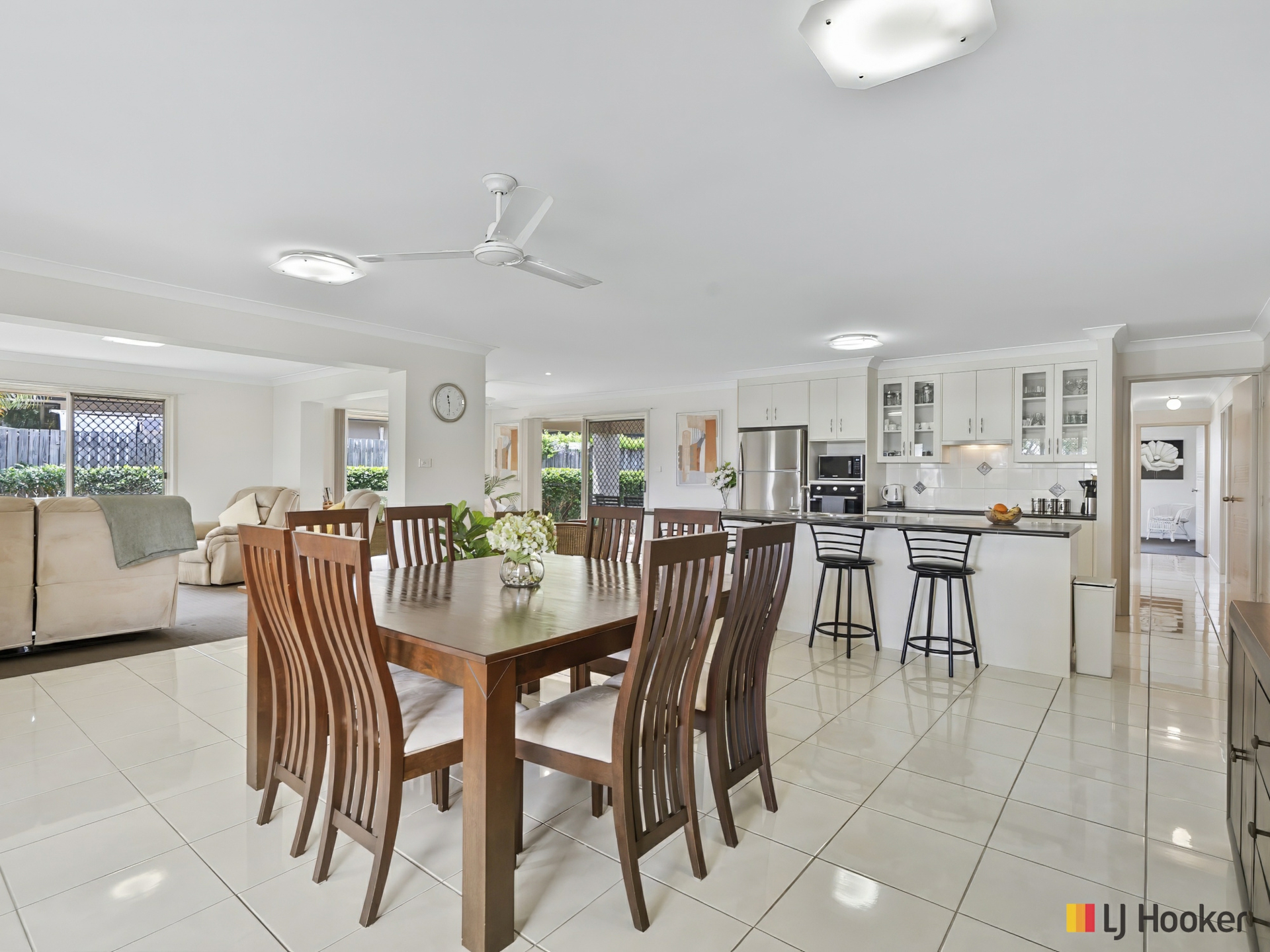 27 River Rose Drive — photo 4 of 17