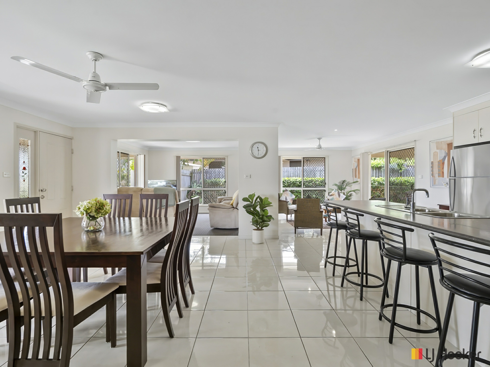 27 River Rose Drive — photo 6 of 17