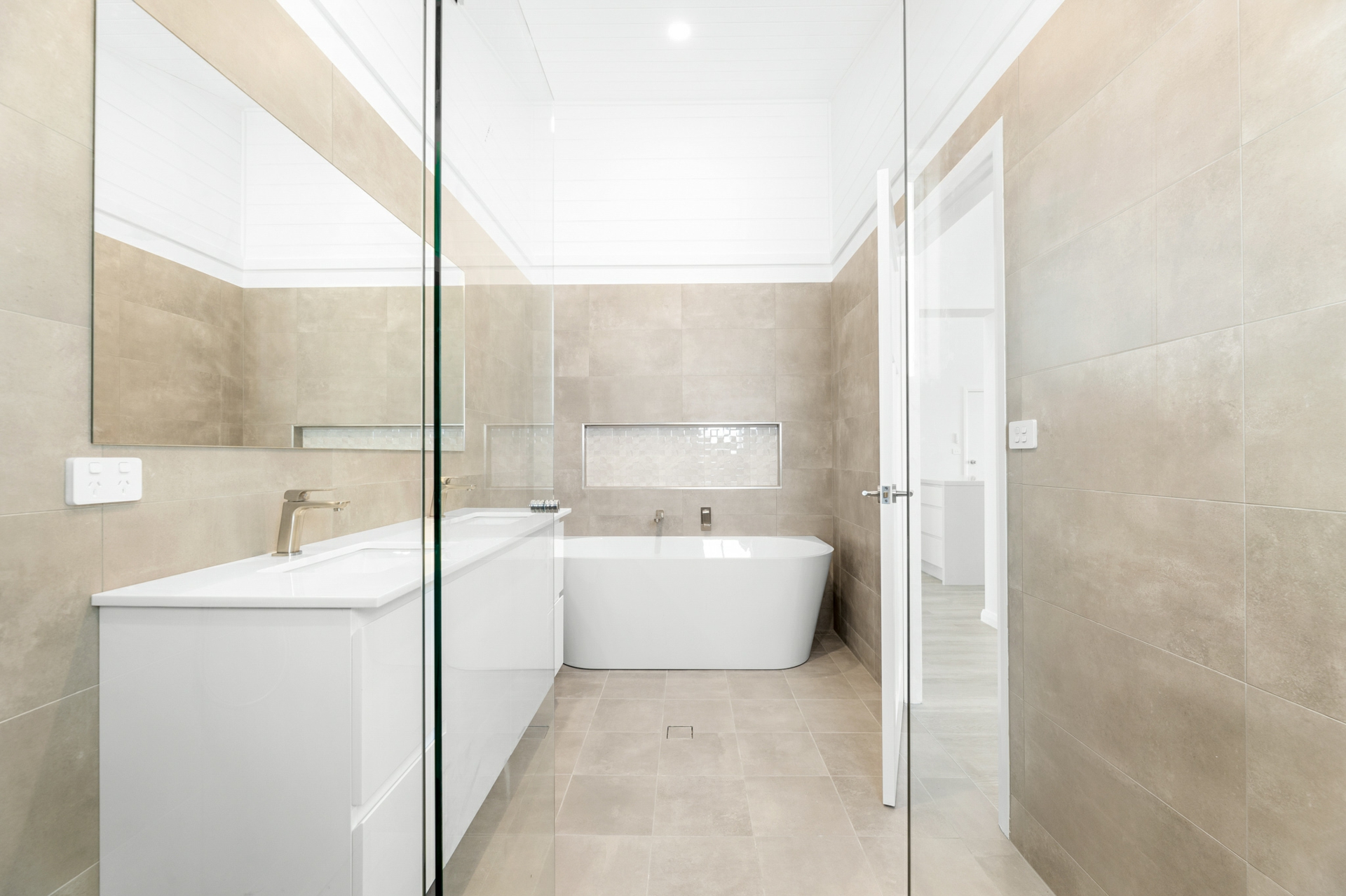 72B Coogee Street — photo 10 of 30
