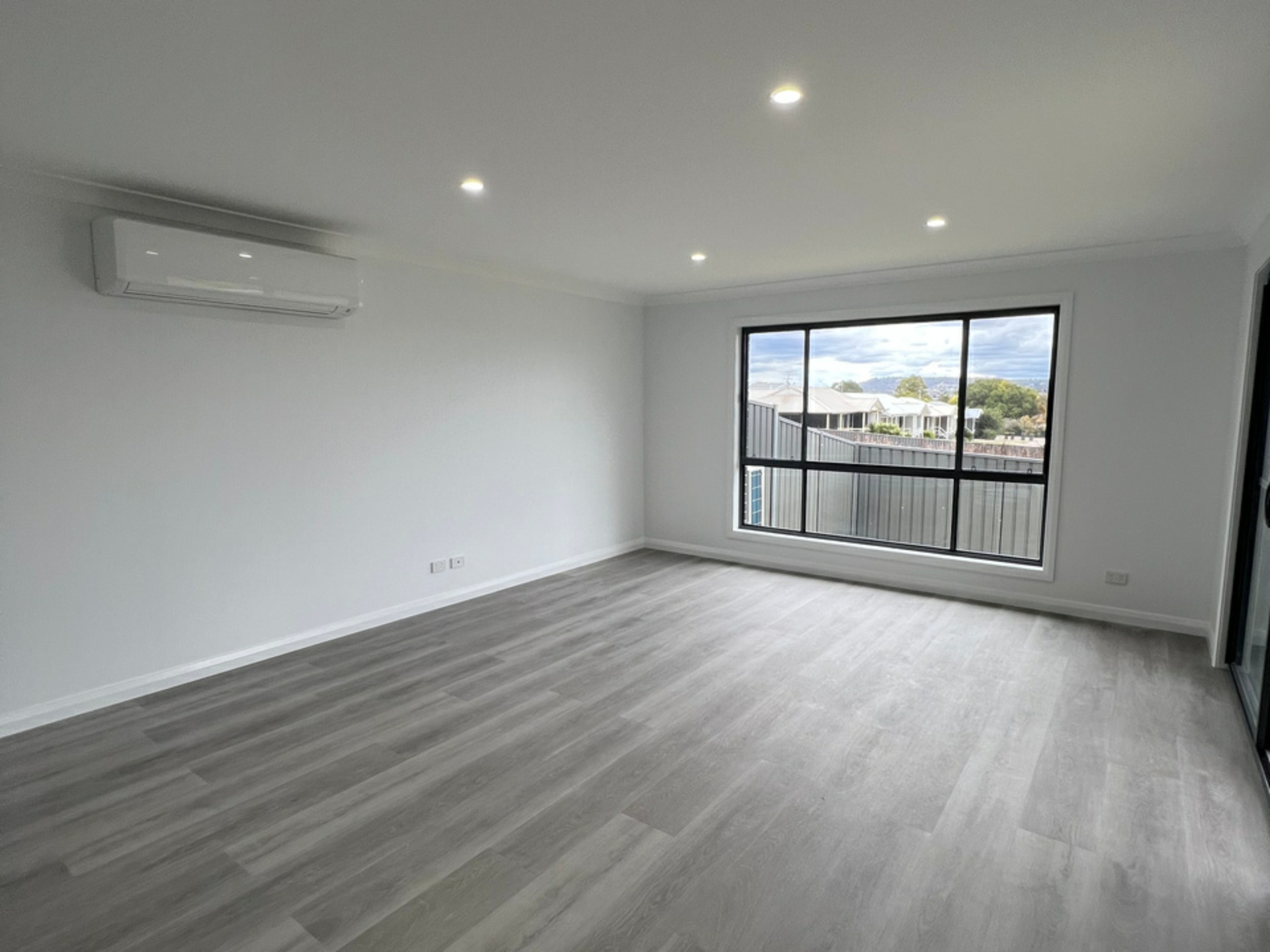 98B Moore Street, INVERELL