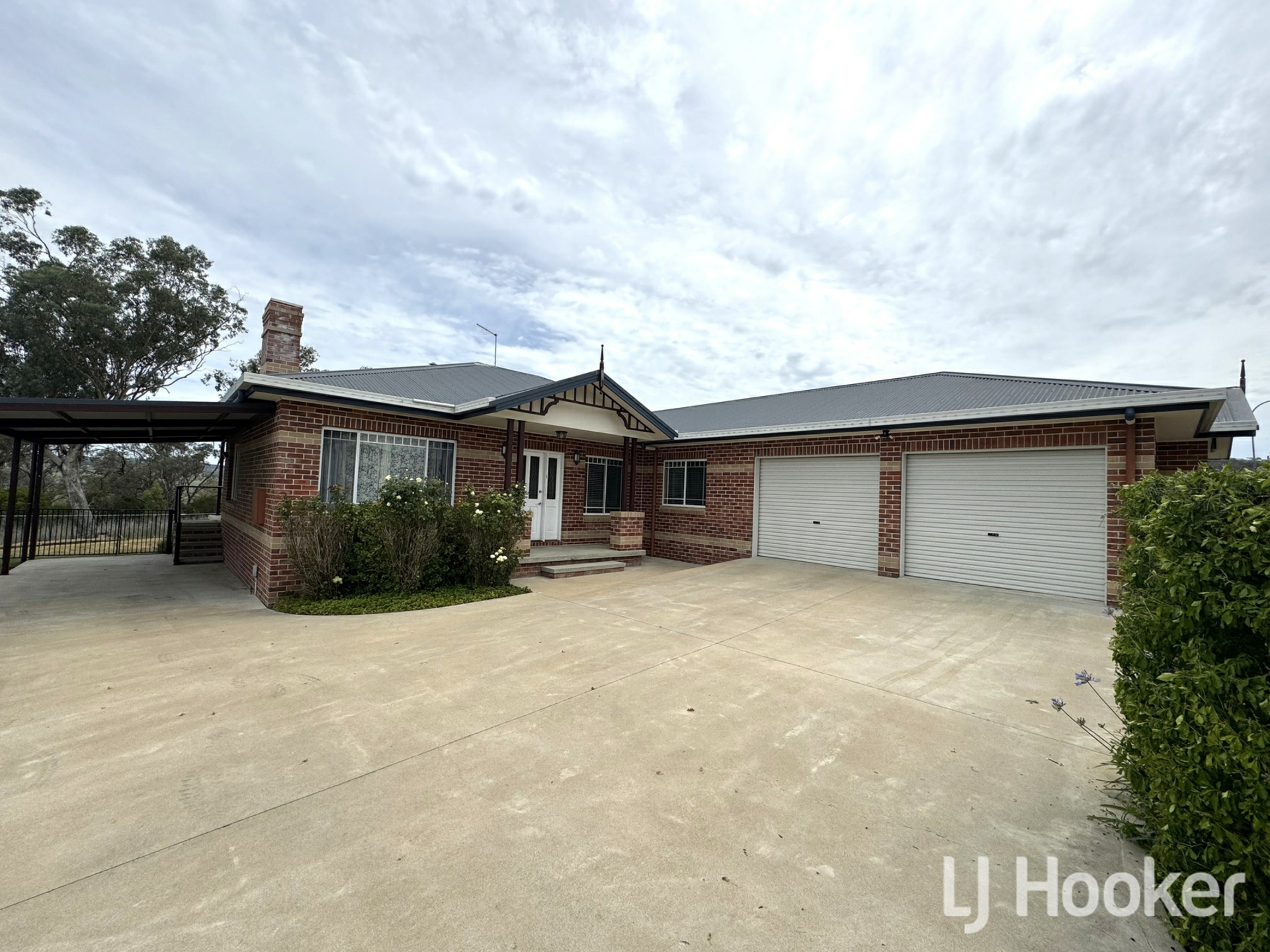 Inverell, 2360