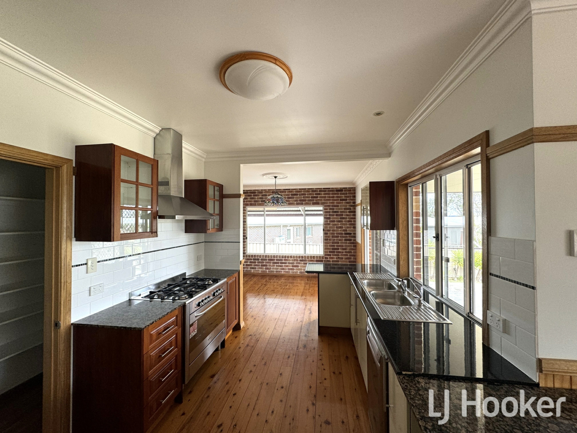 Inverell, 2360