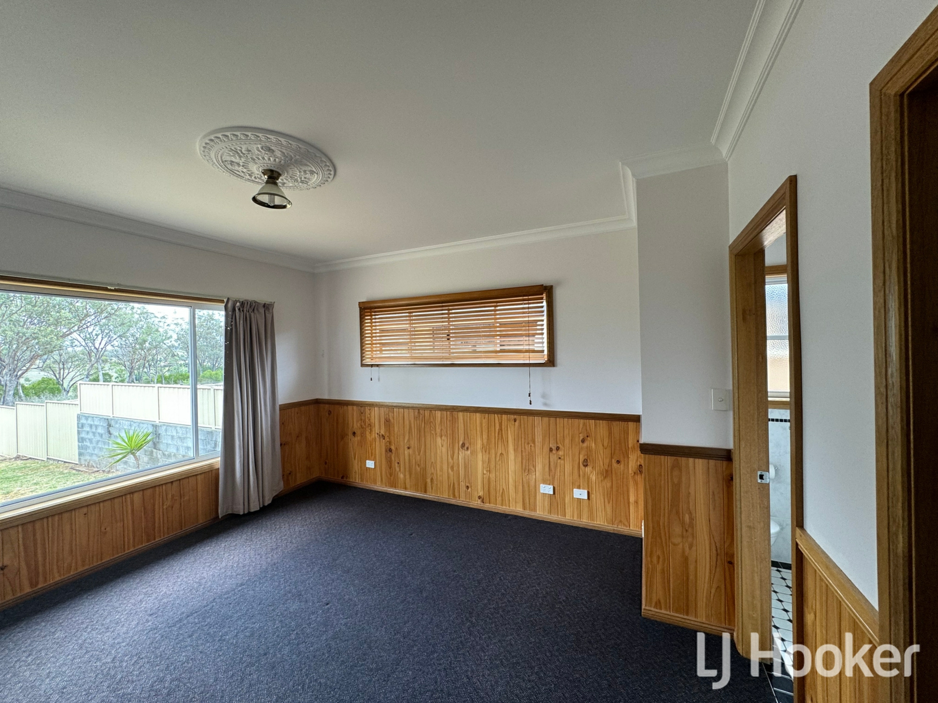 Inverell, 2360