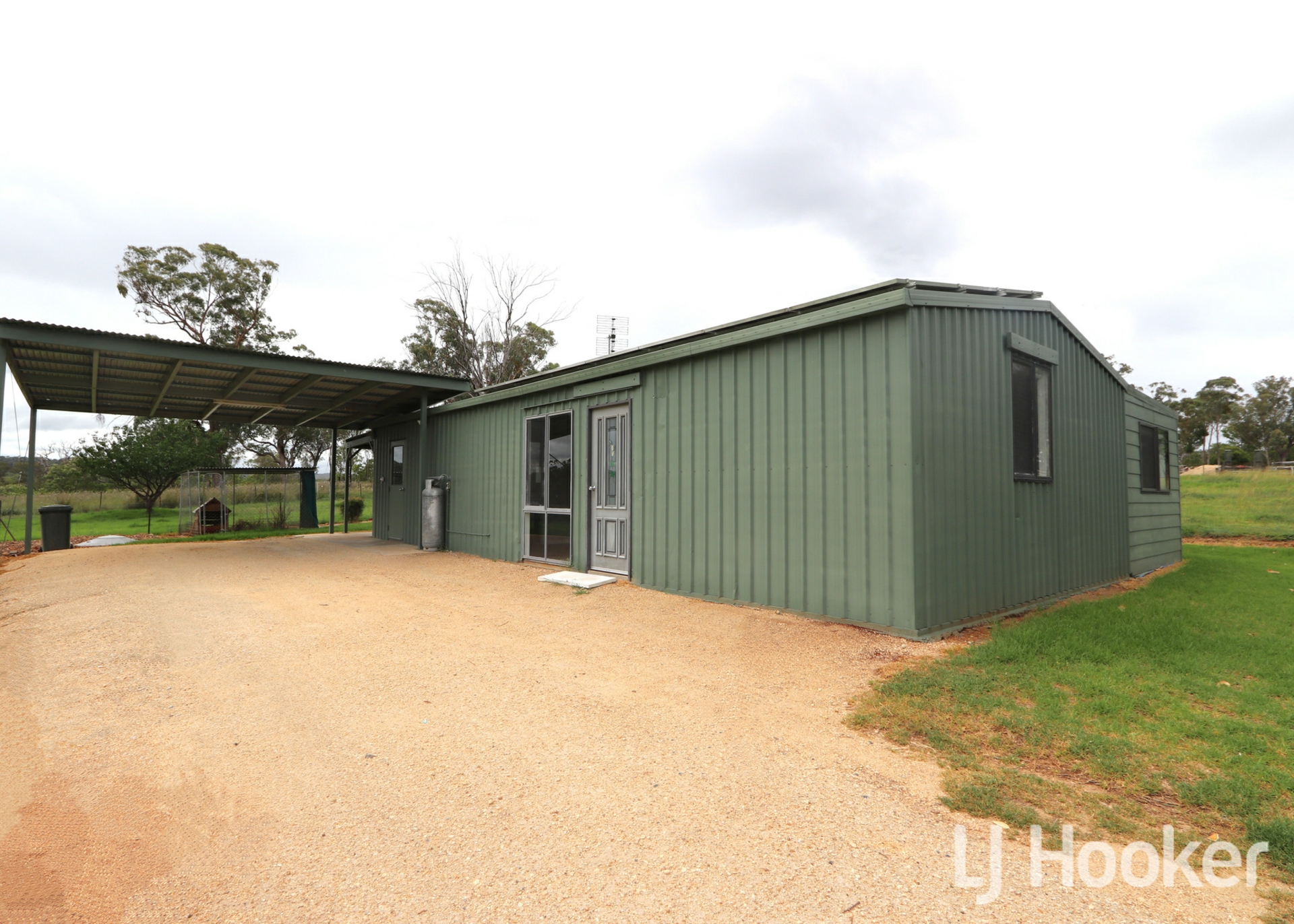 Inverell, 2360