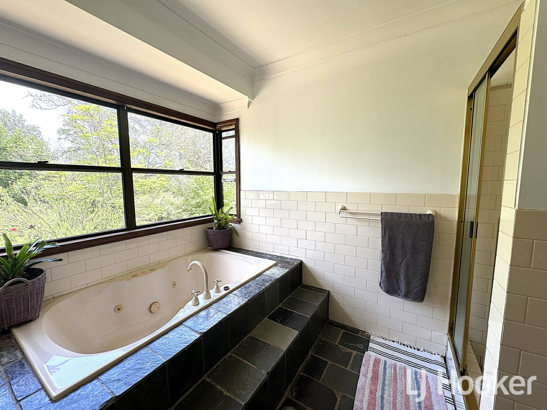 372 Swanbrook Road — photo 20 of 30