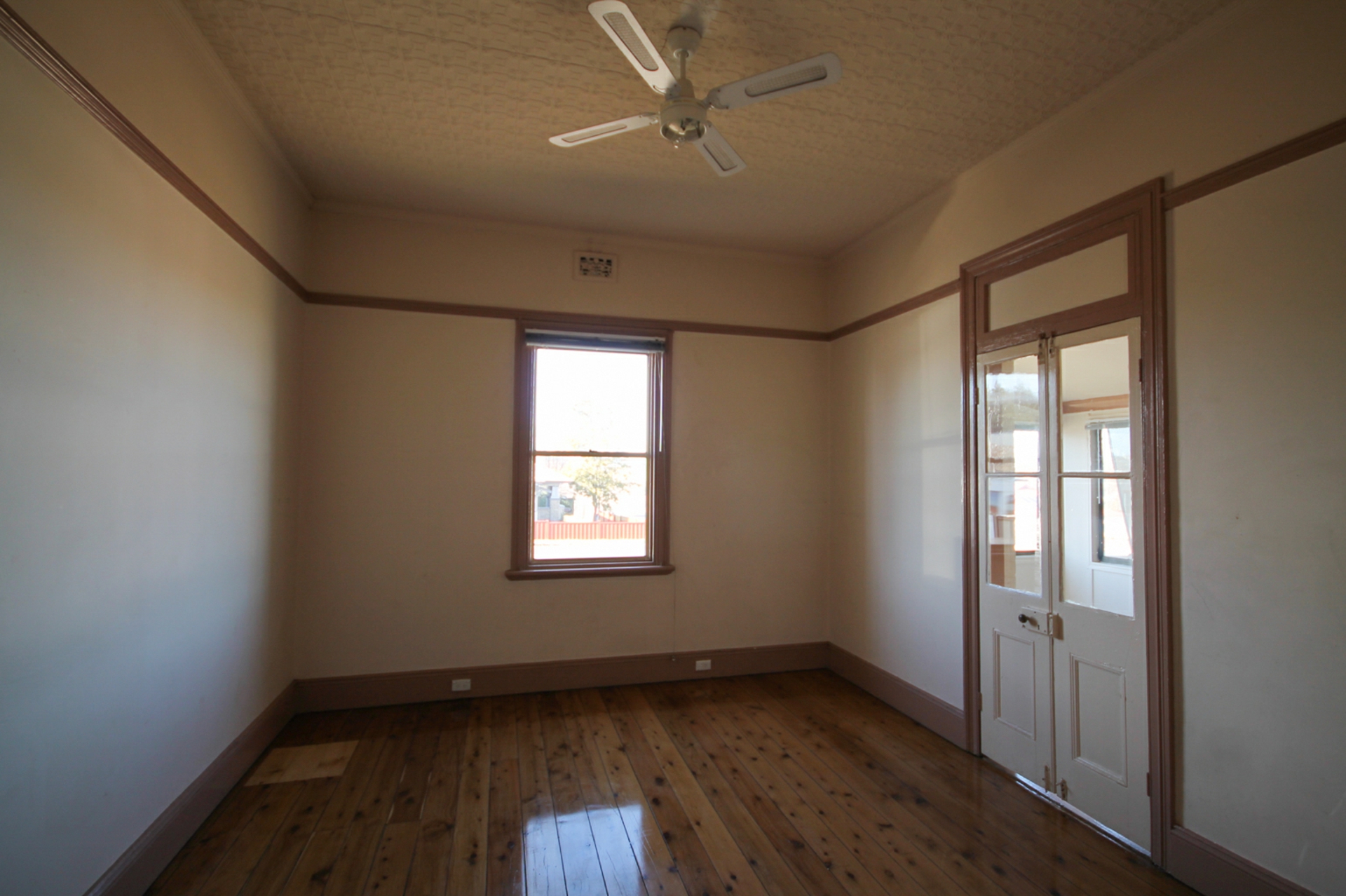 1 Rosslyn Street, INVERELL