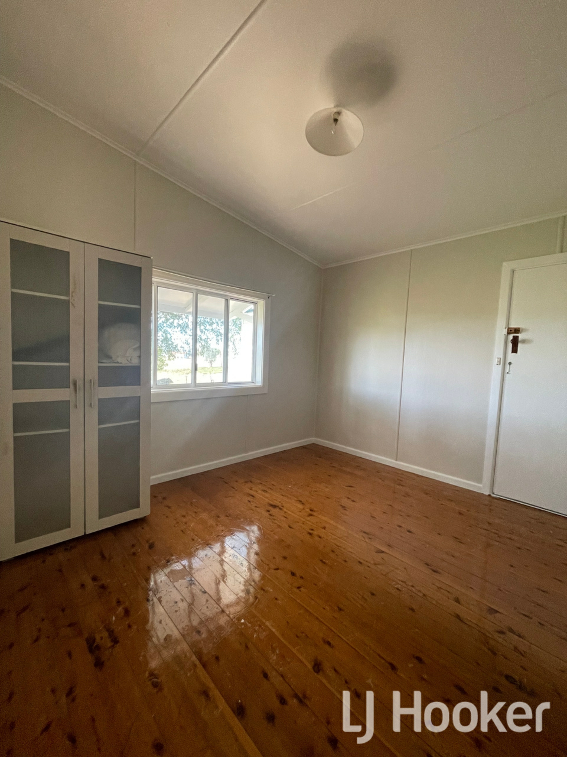 Inverell, 2360