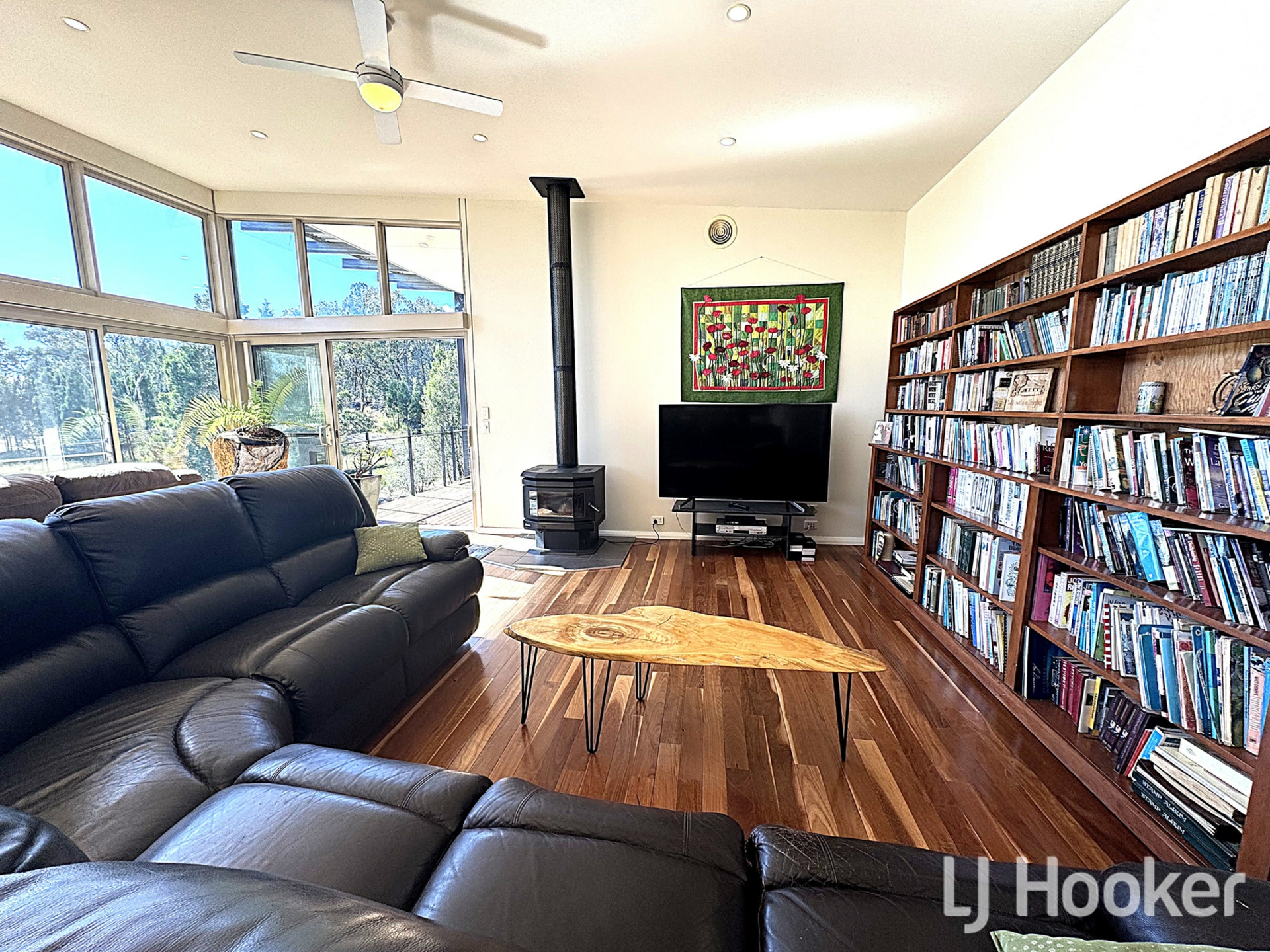 3910 Bundarra Road — photo 3 of 20