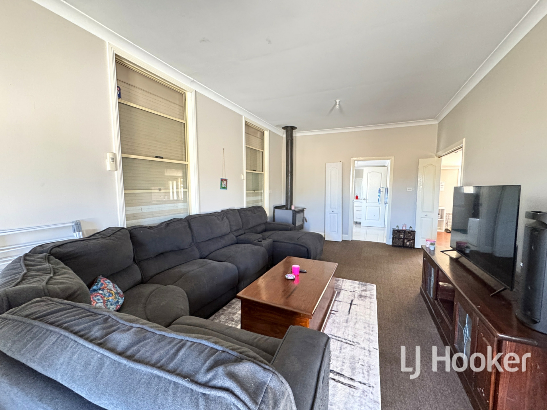 43 Gleno Street — photo 2 of 11