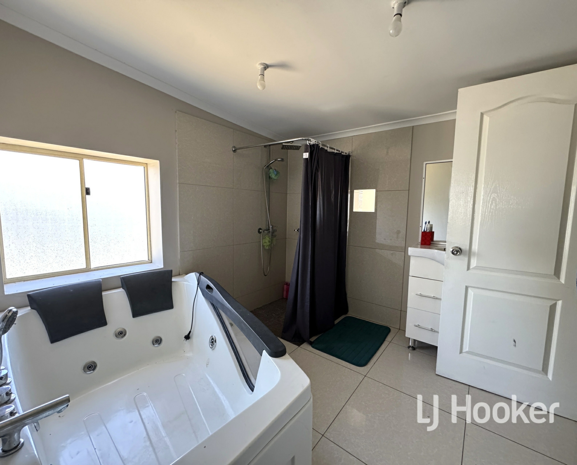 43 Gleno Street — photo 4 of 11