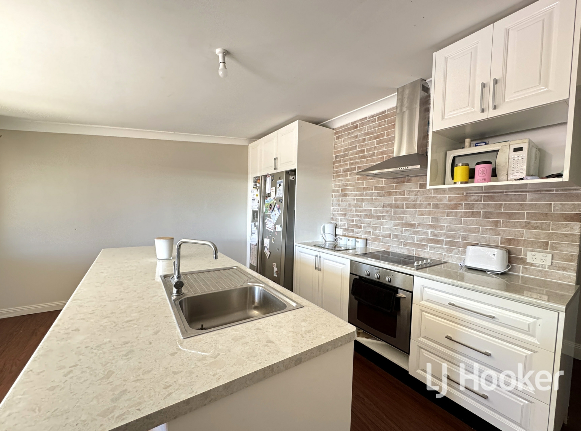 43 Gleno Street — photo 5 of 11