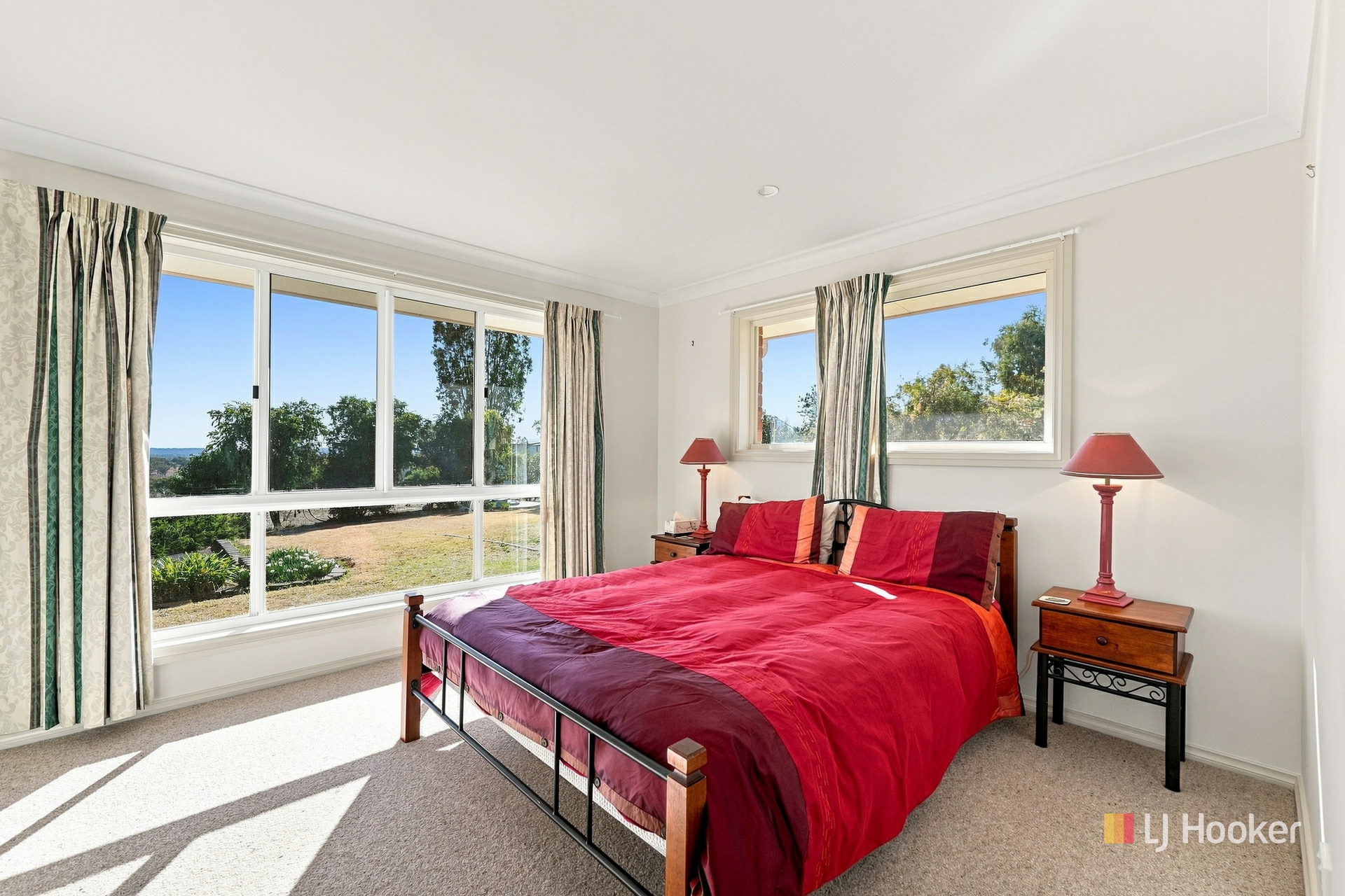 66 Doncaster Drive — photo 10 of 27