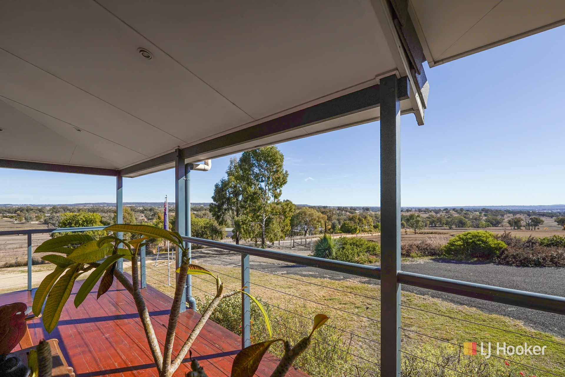 66 Doncaster Drive — photo 20 of 27