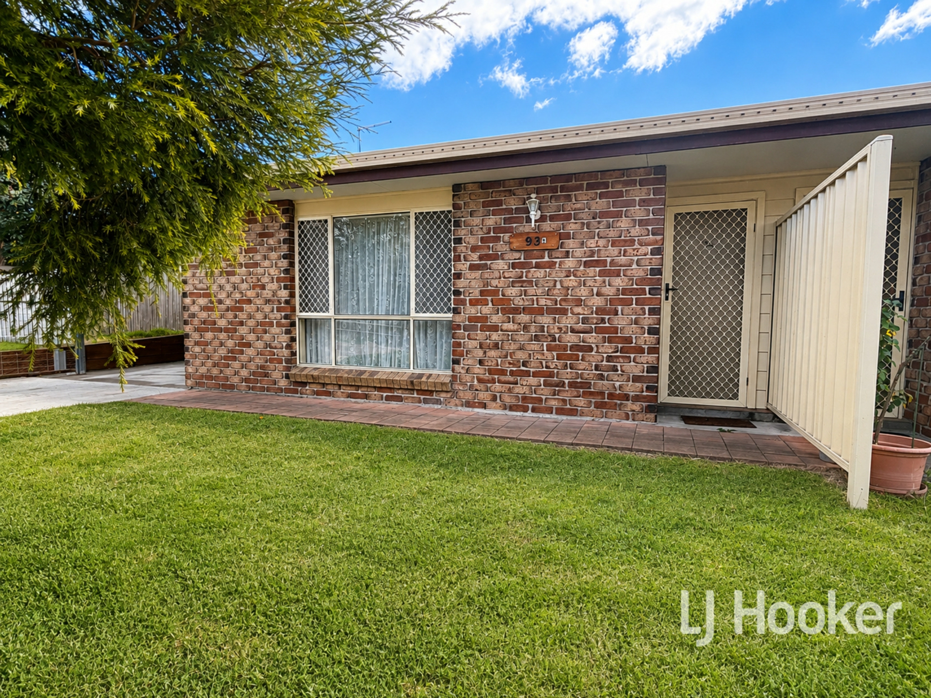 93A Warialda Road — photo 2 of 11