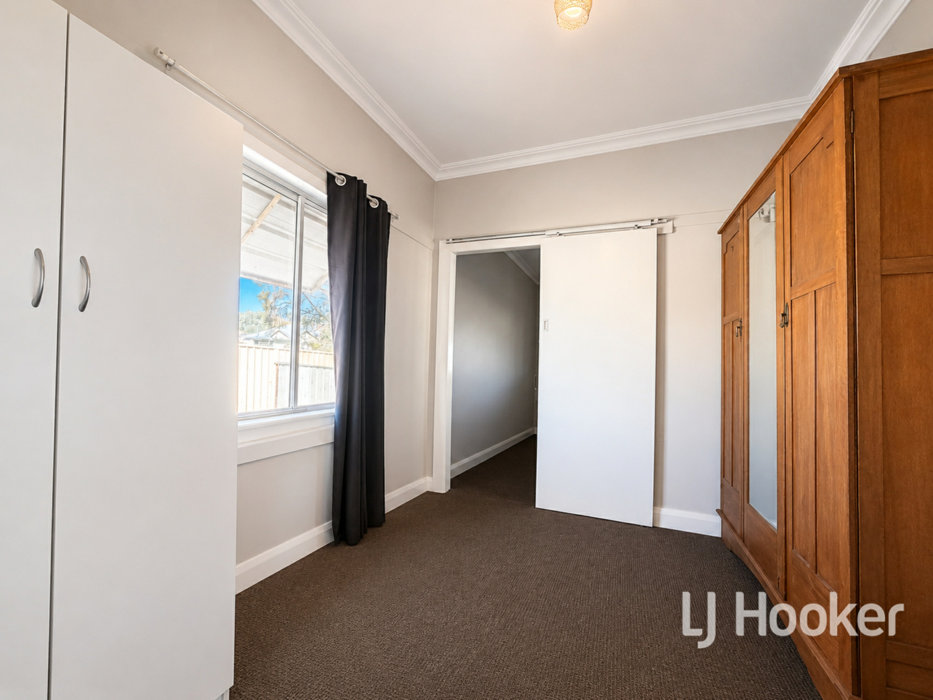 37 Rose Street — photo 8 of 13