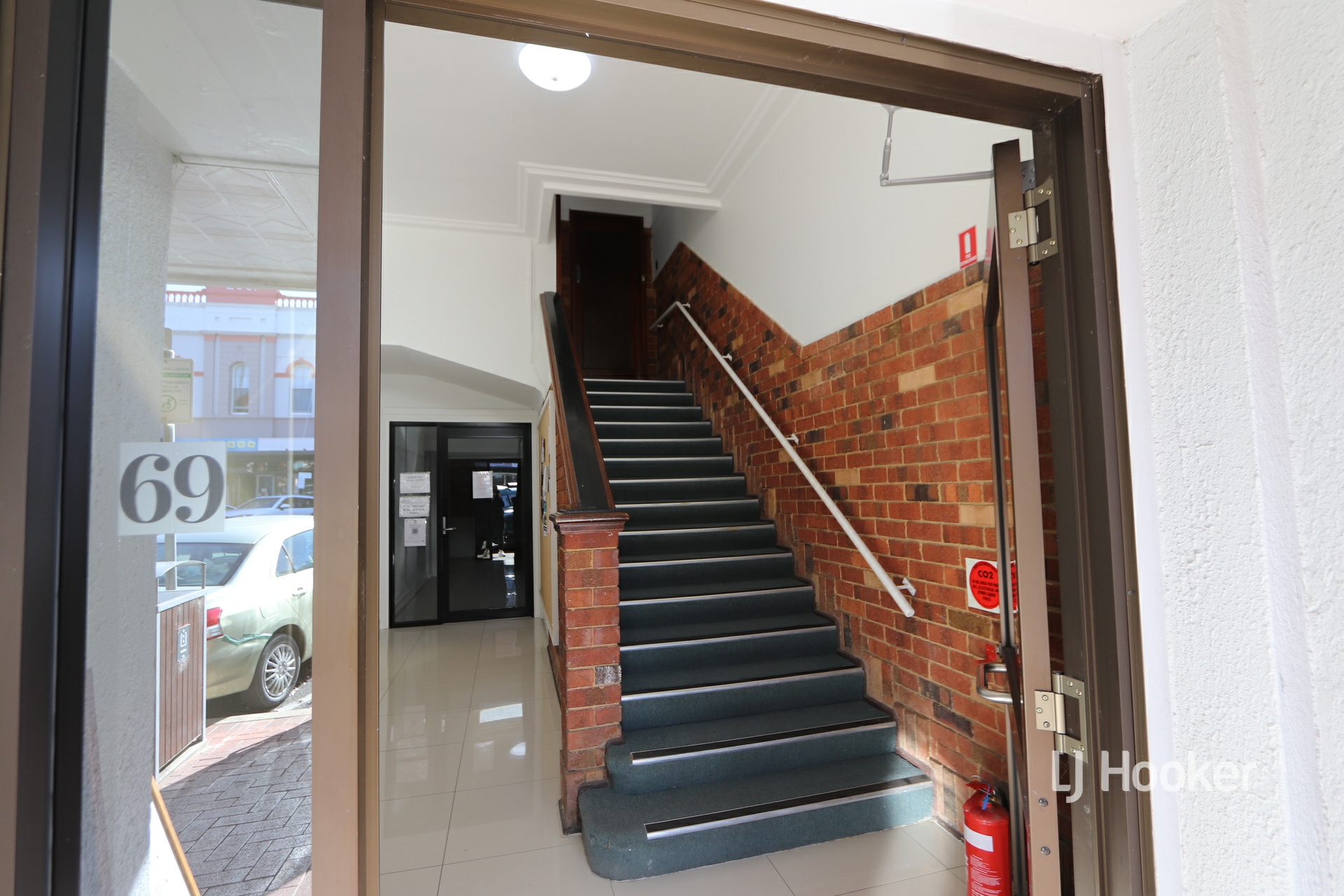 2/69 Otho Street — photo from LJ Hooker Inverell