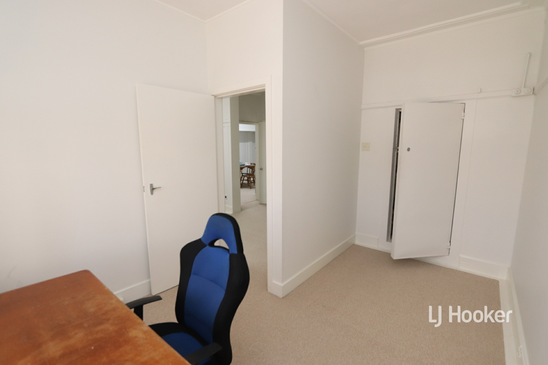 2/69 Otho Street — photo 3 of 7