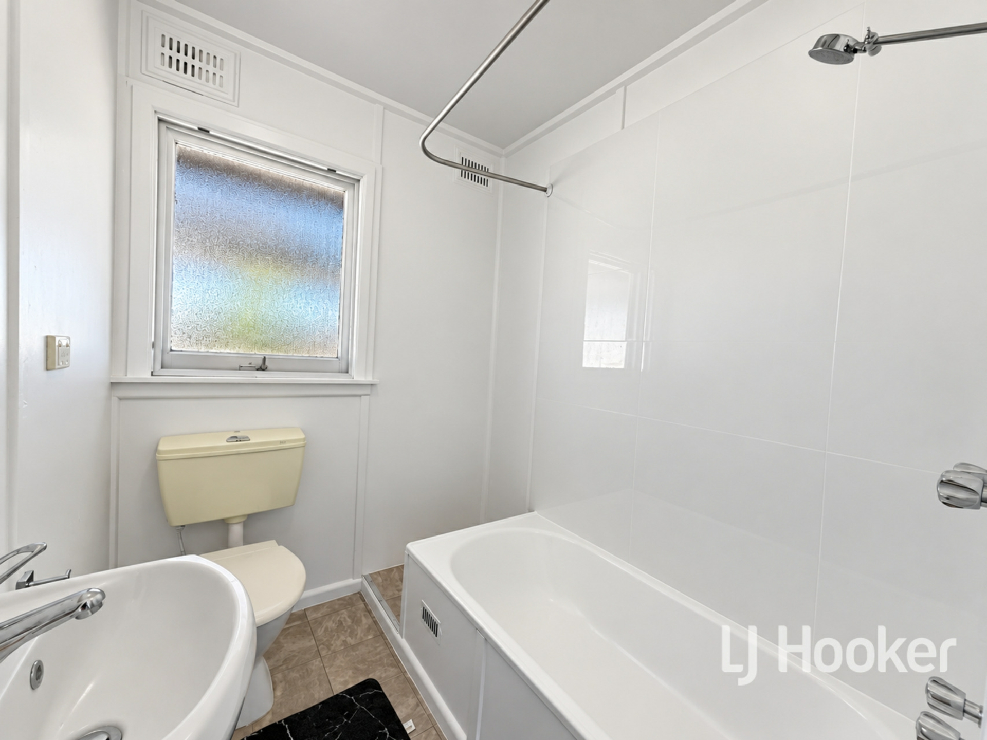 62 Wynne Street — photo 4 of 11
