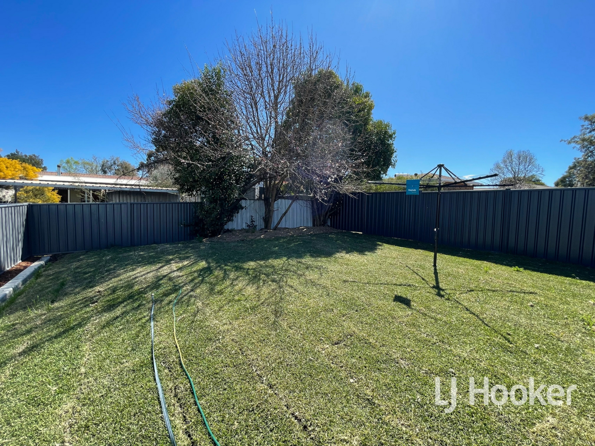 6B Parkland Close — photo 7 of 7