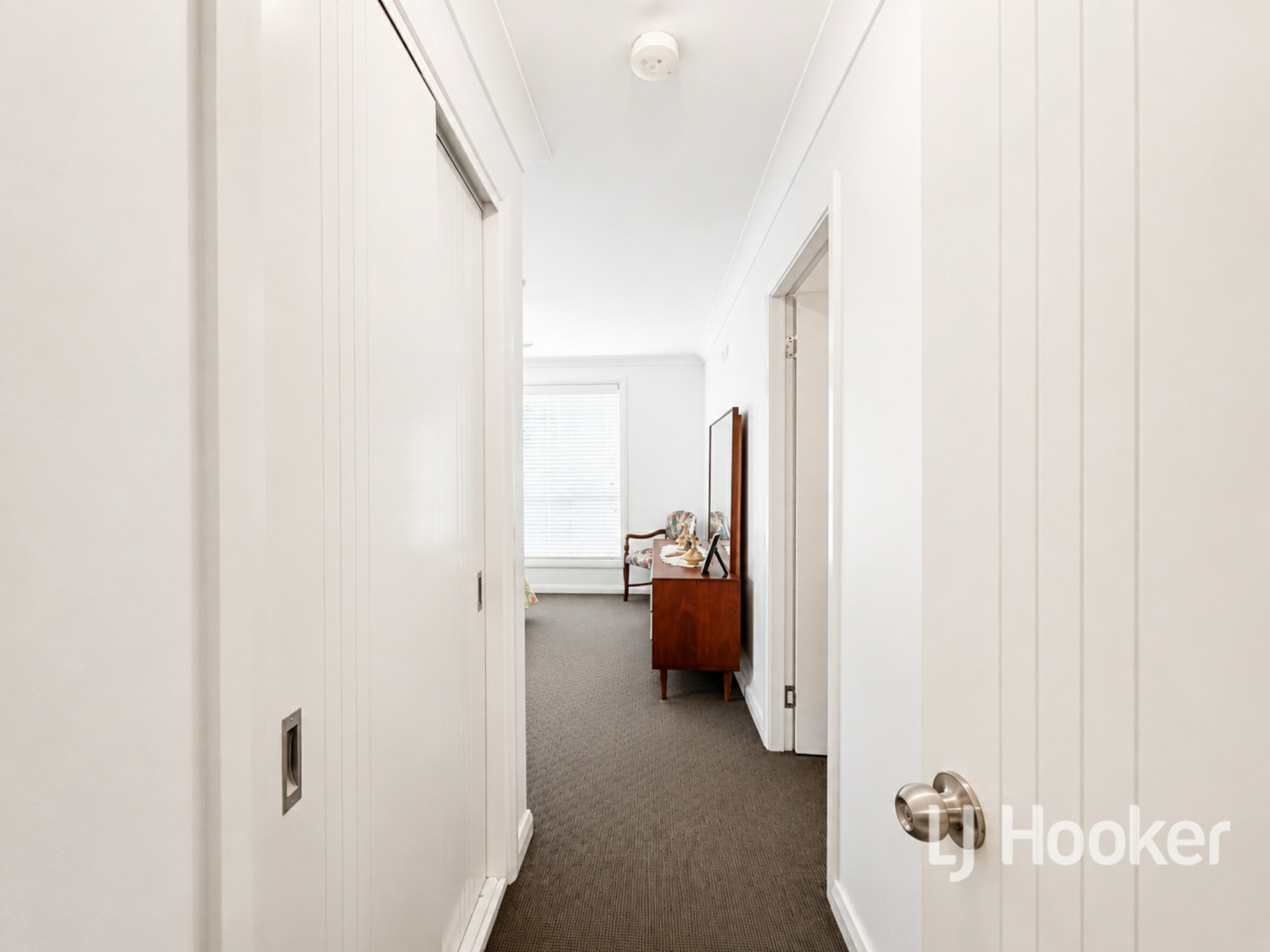 24 Harland Street — photo 8 of 17