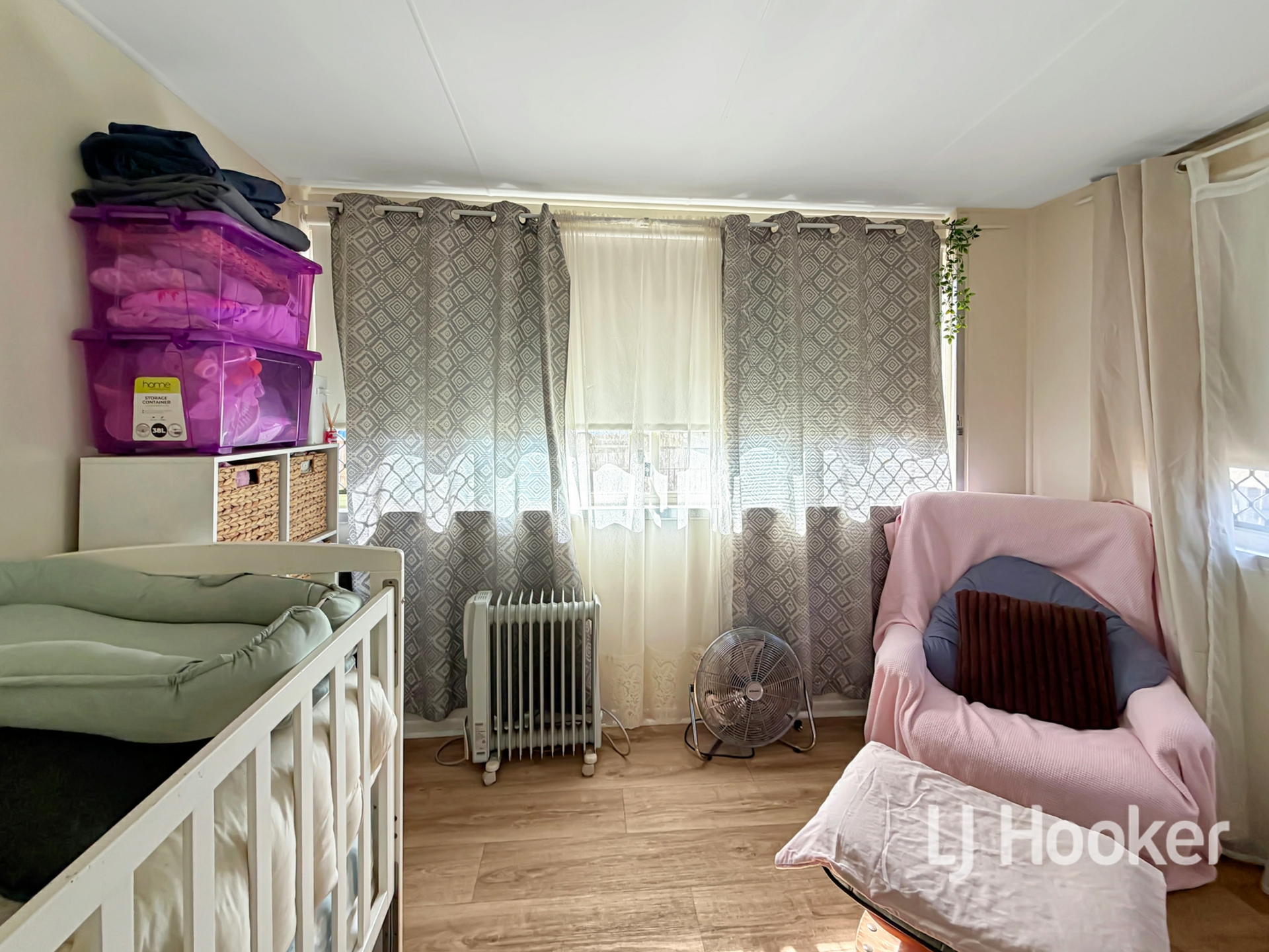 49 Greaves Street — photo 9 of 12