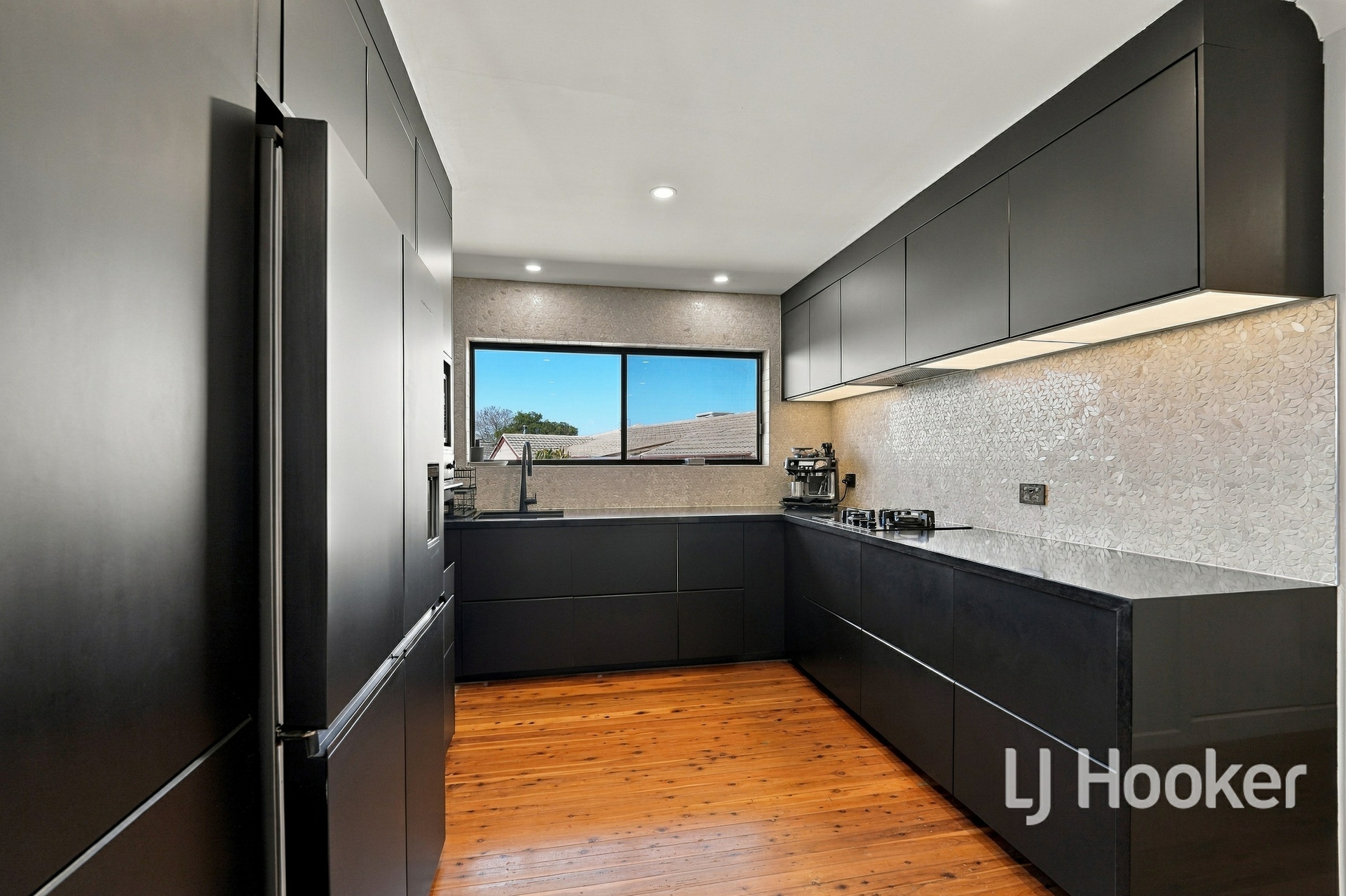 41 Lauder Street — photo 4 of 30