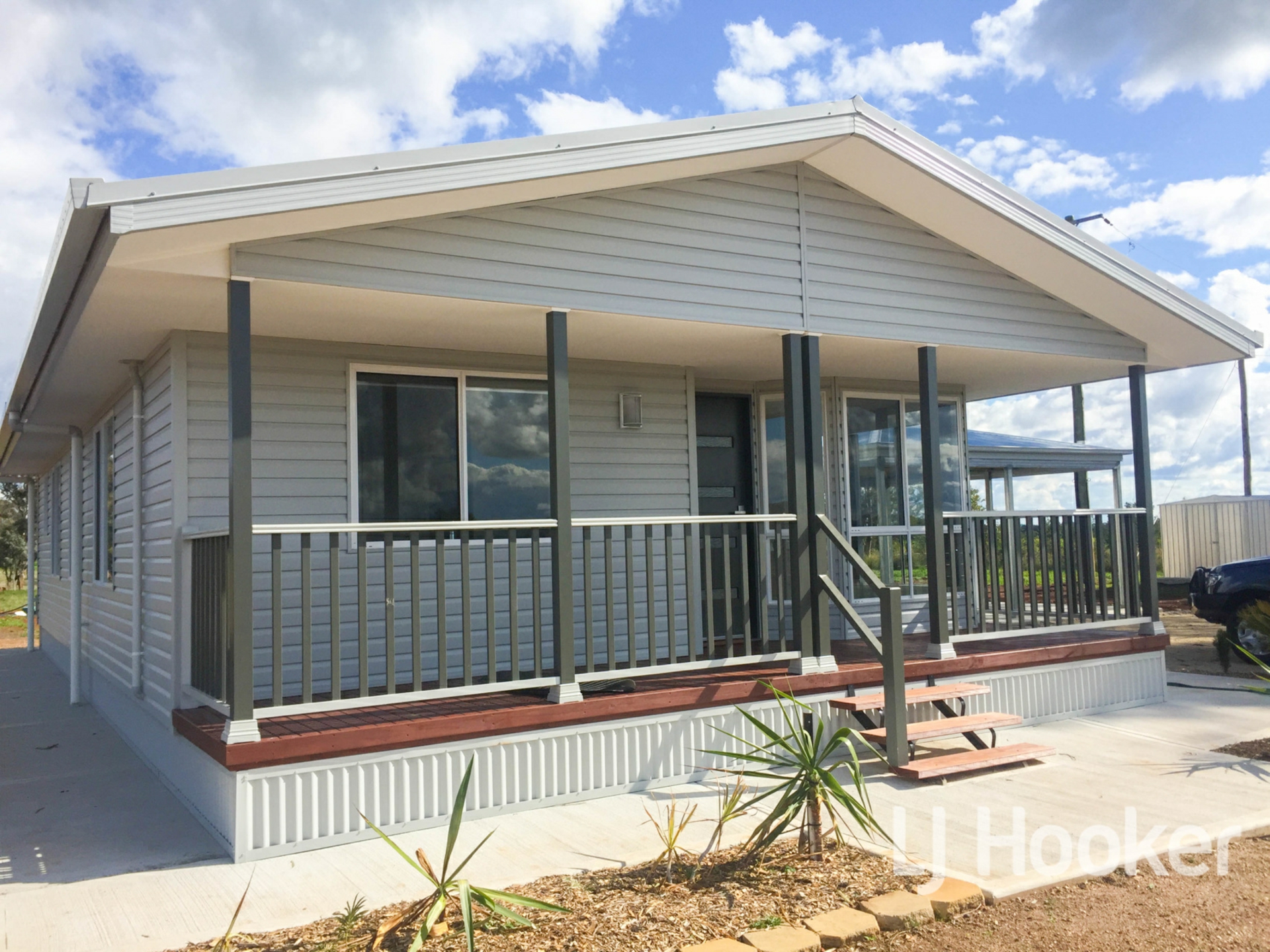76 Thomas Lane — photo from LJ Hooker Inverell