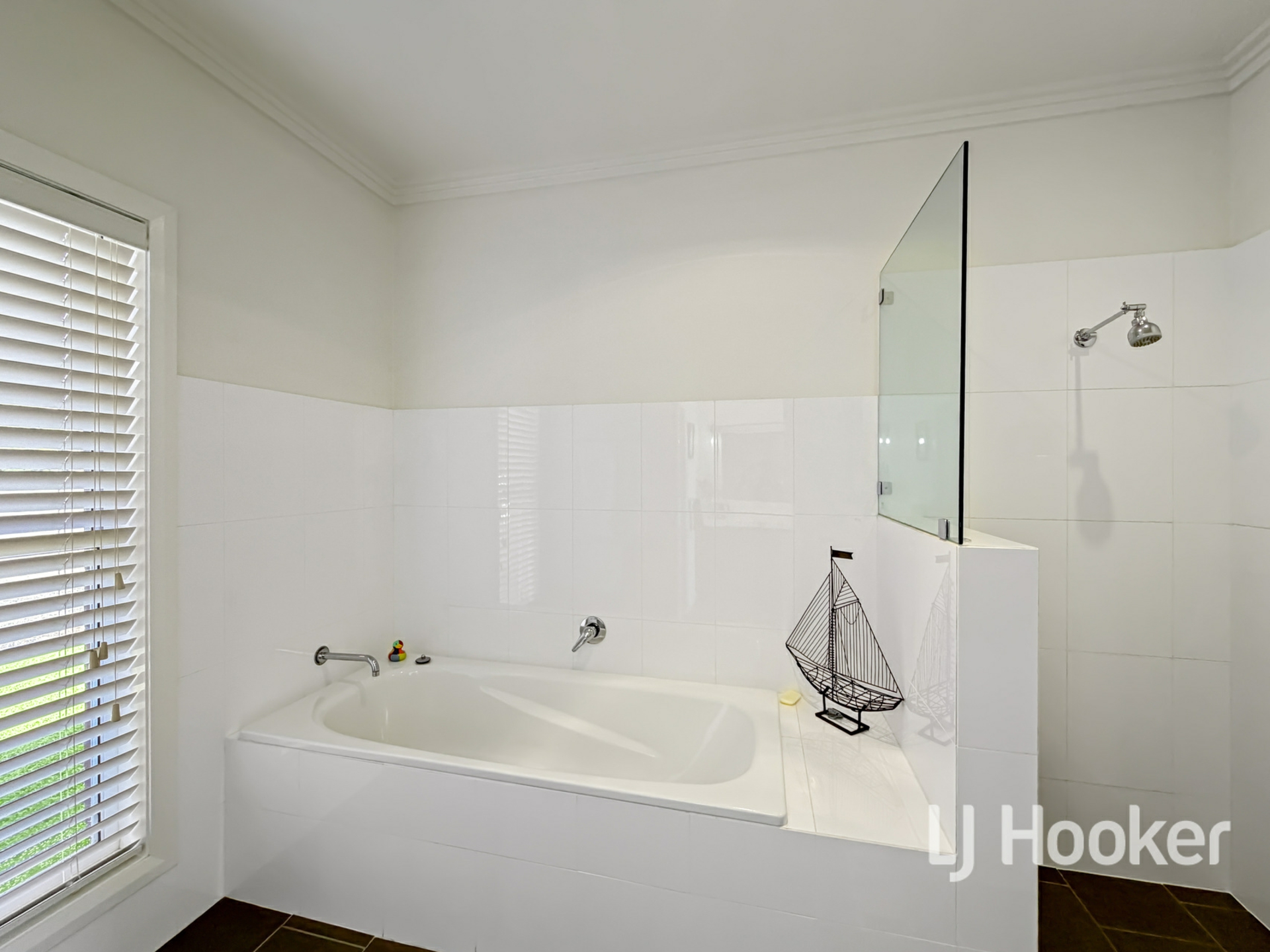 255E Swanbrook Road — photo 17 of 25