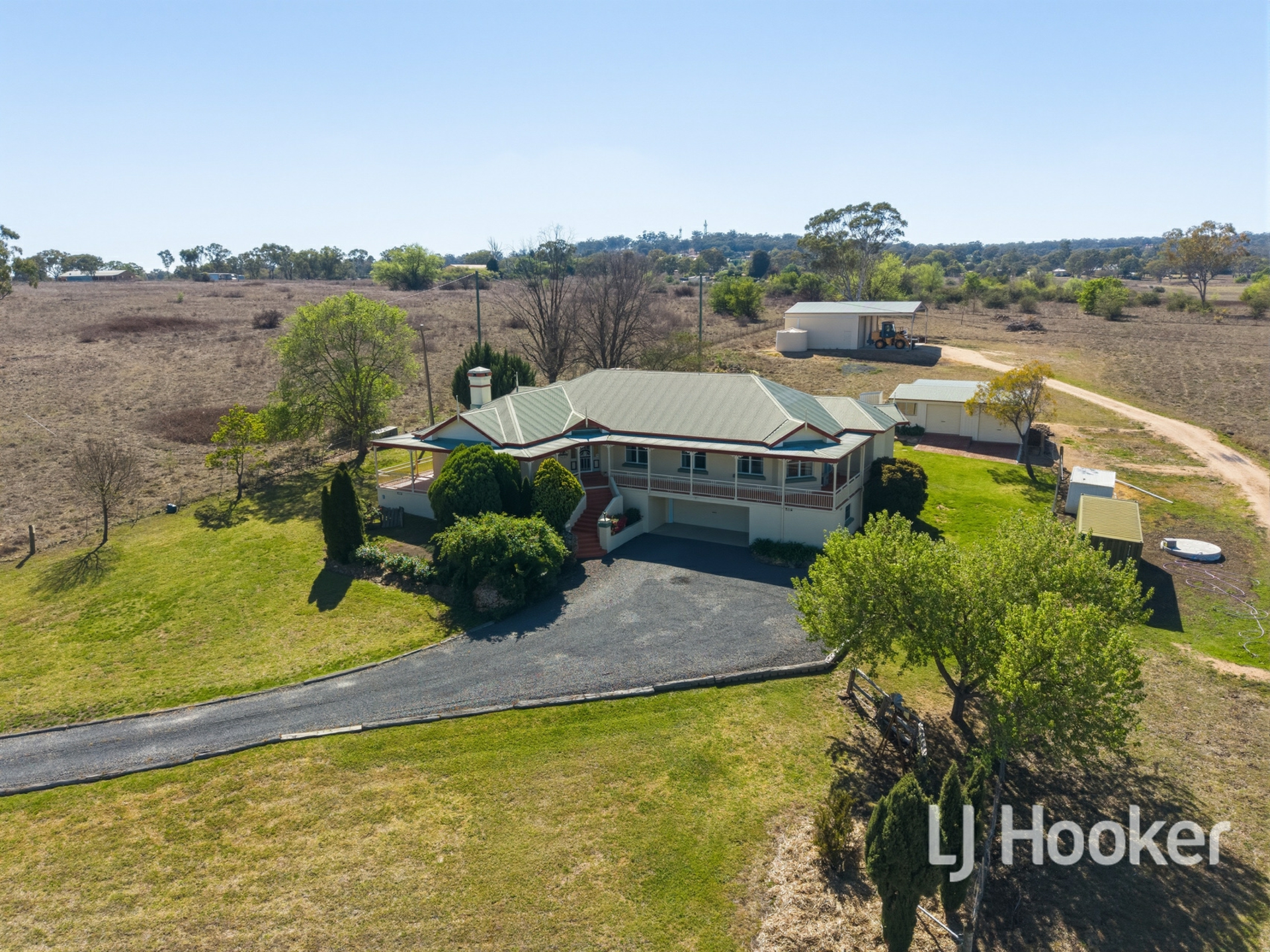 117B Moore Street — photo from LJ Hooker Inverell
