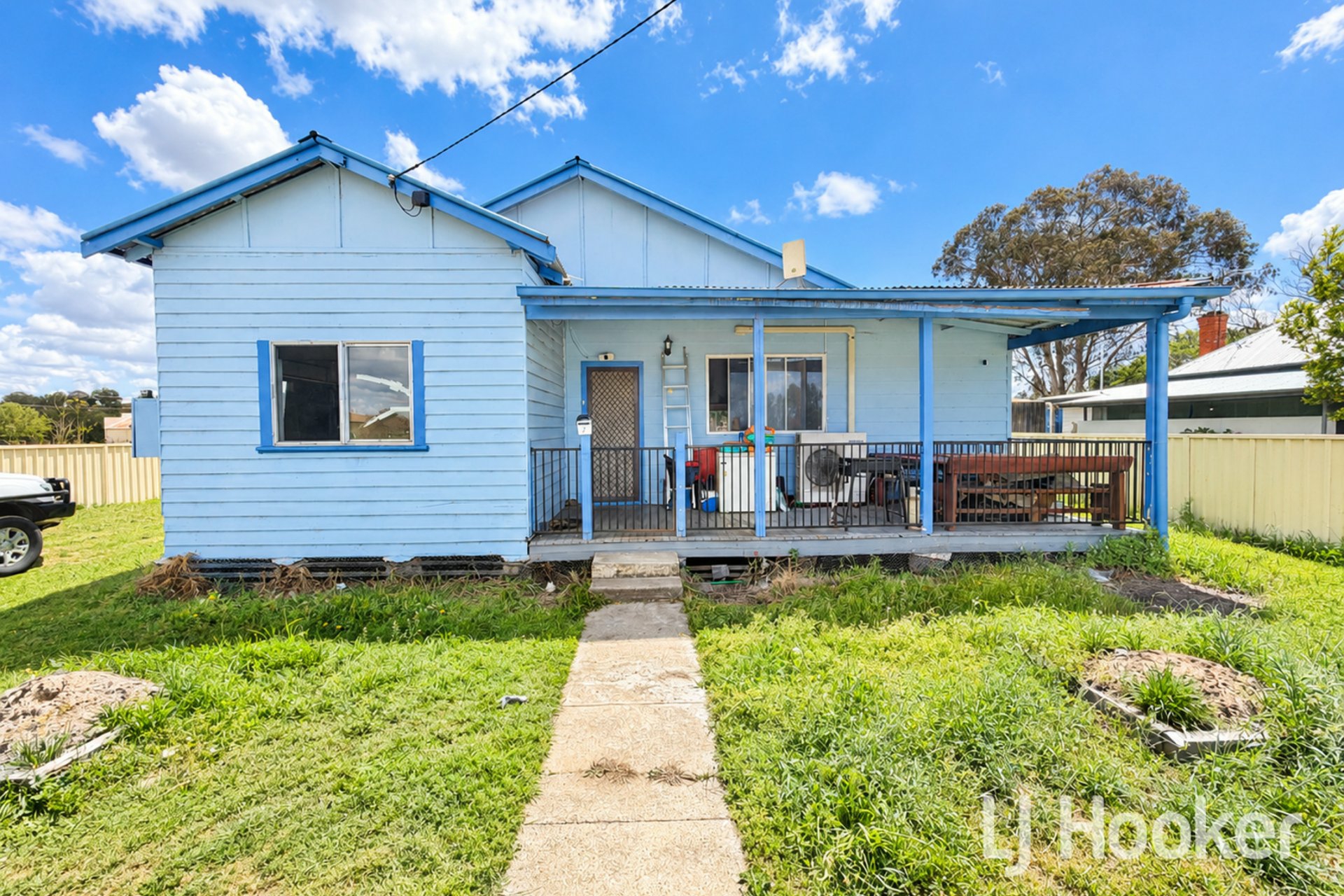 7 Tomline Street — photo from LJ Hooker Inverell