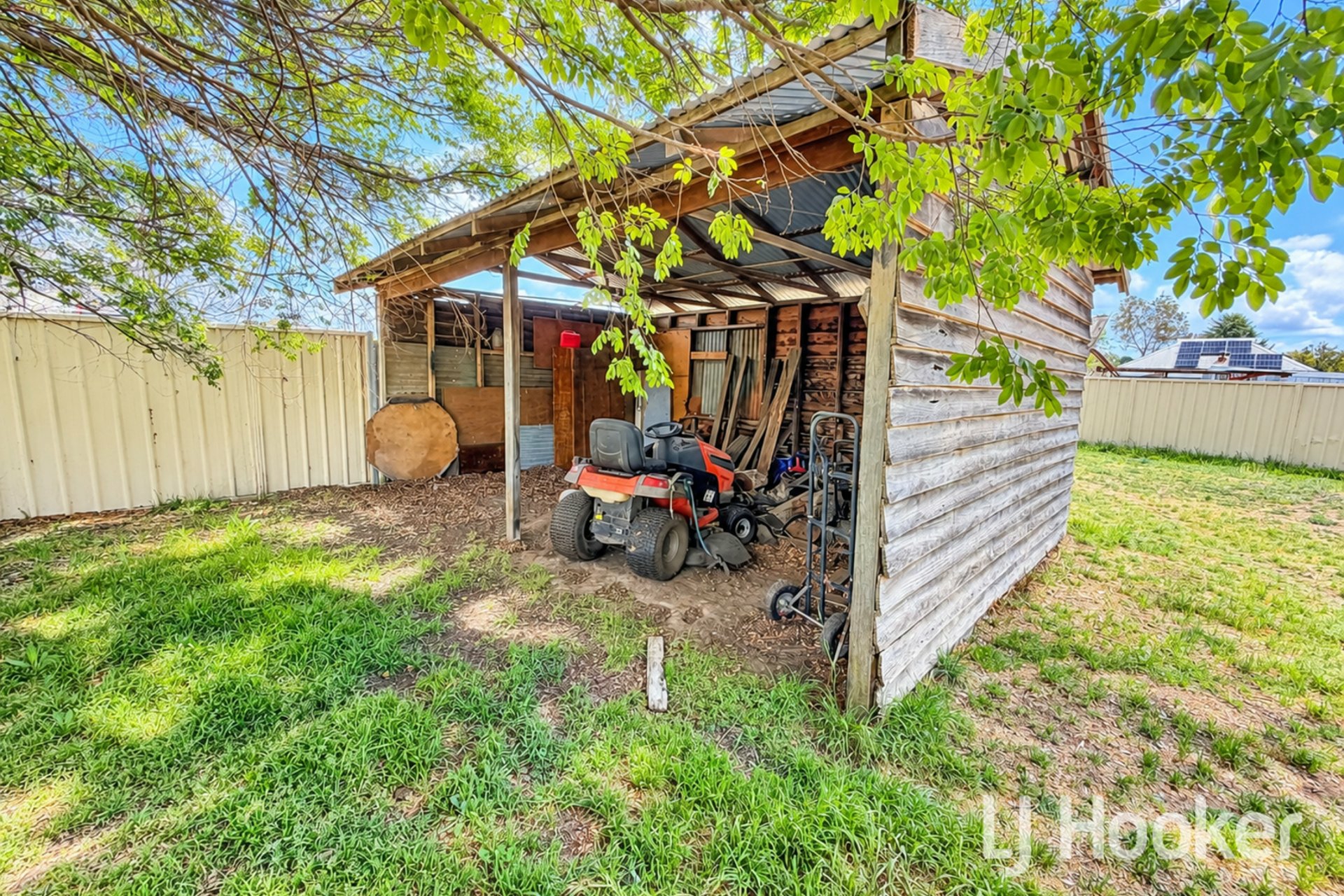7 Tomline Street — photo 11 of 12