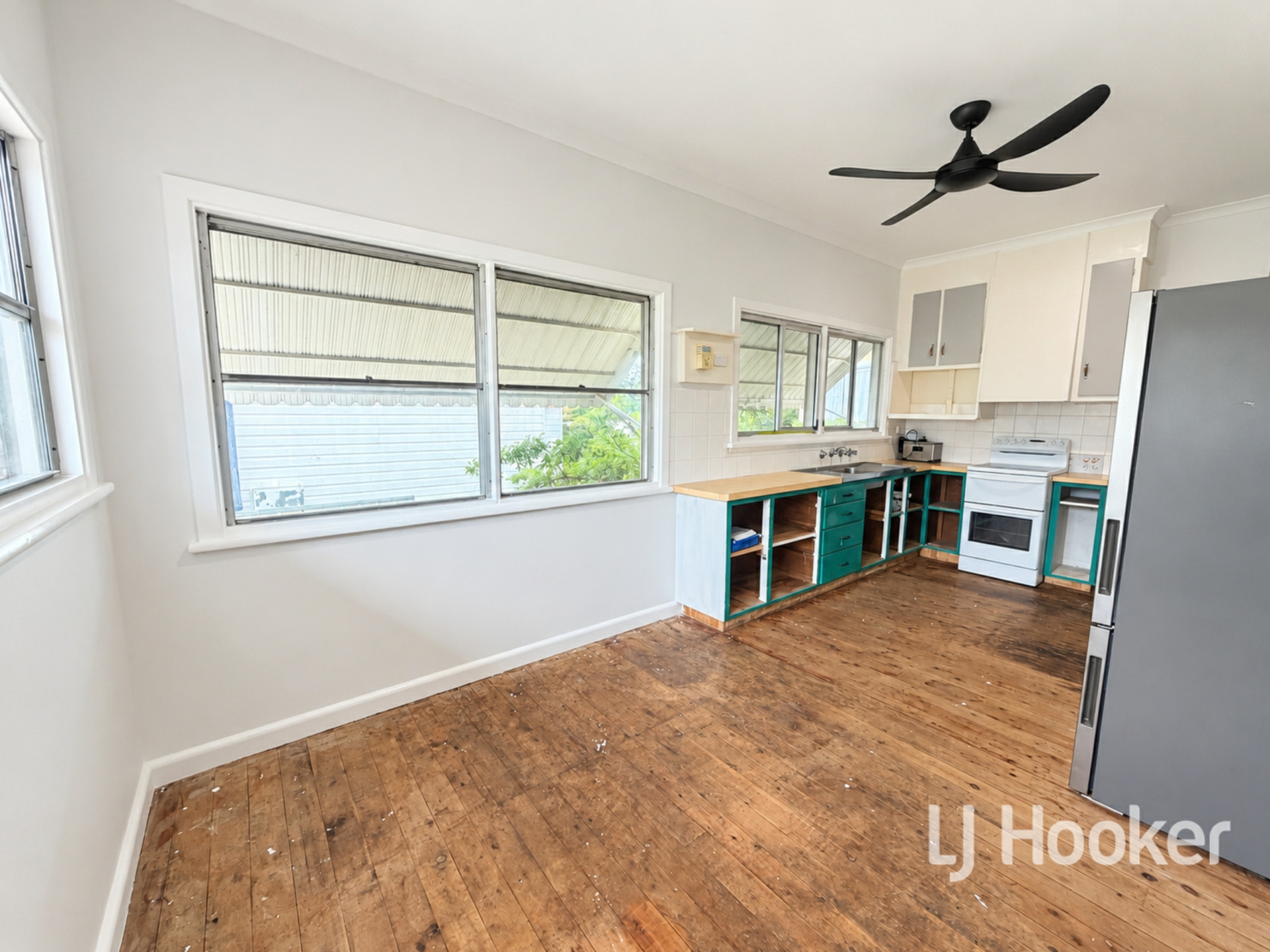 18 Gordon Street — photo 4 of 13